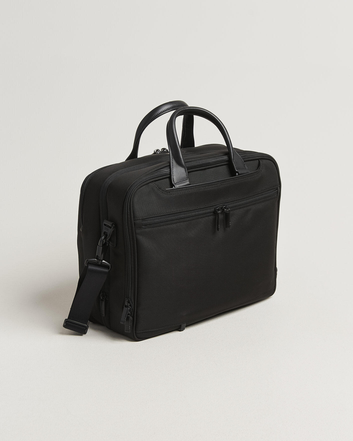 Uomini | Borse | TUMI | Alpha 4 Expandable Medium Briefcase Black