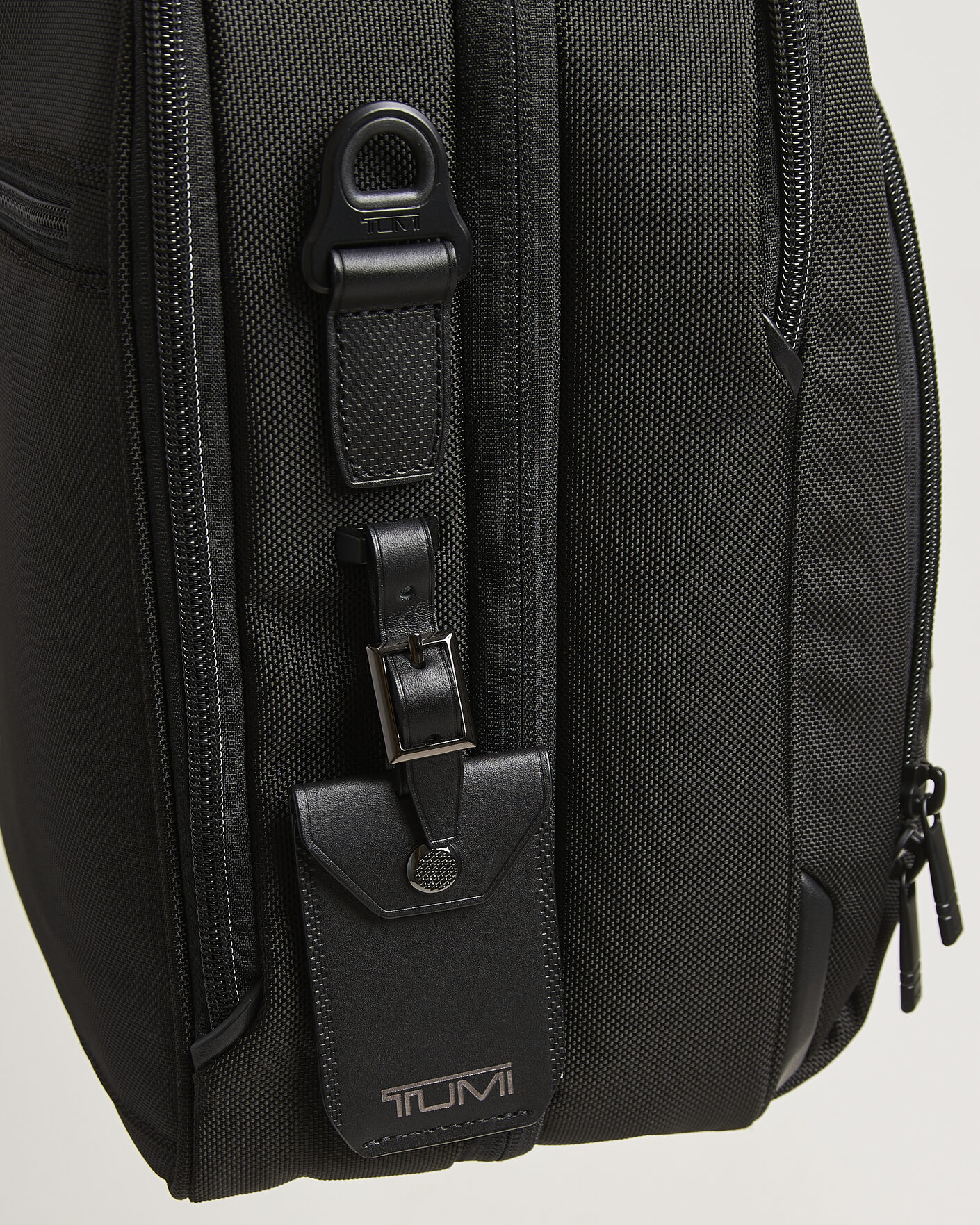 Uomini | Borse | TUMI | Alpha 4 Expandable Medium Briefcase Black
