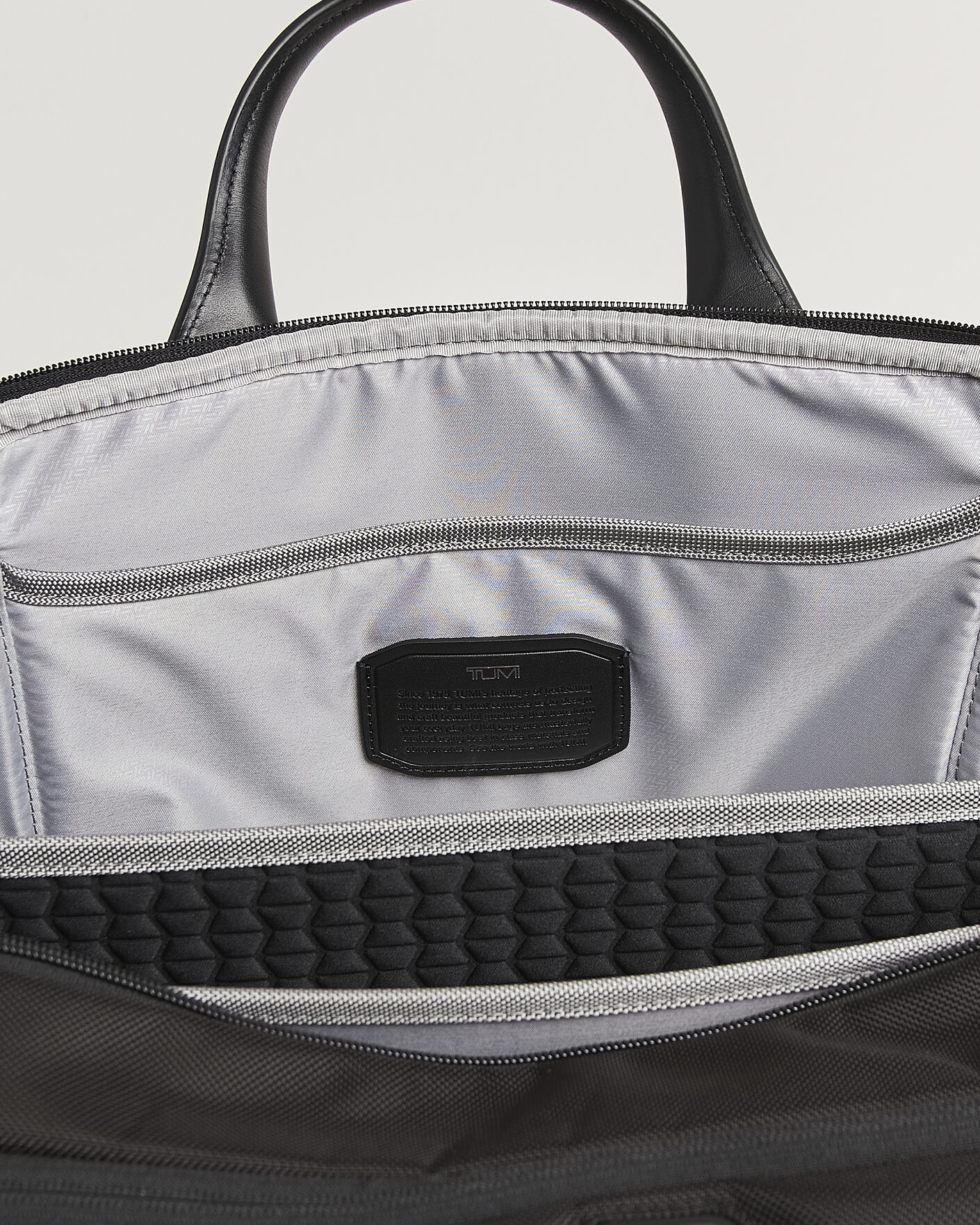 Uomini | Borse | TUMI | Alpha 4 Expandable Medium Briefcase Black