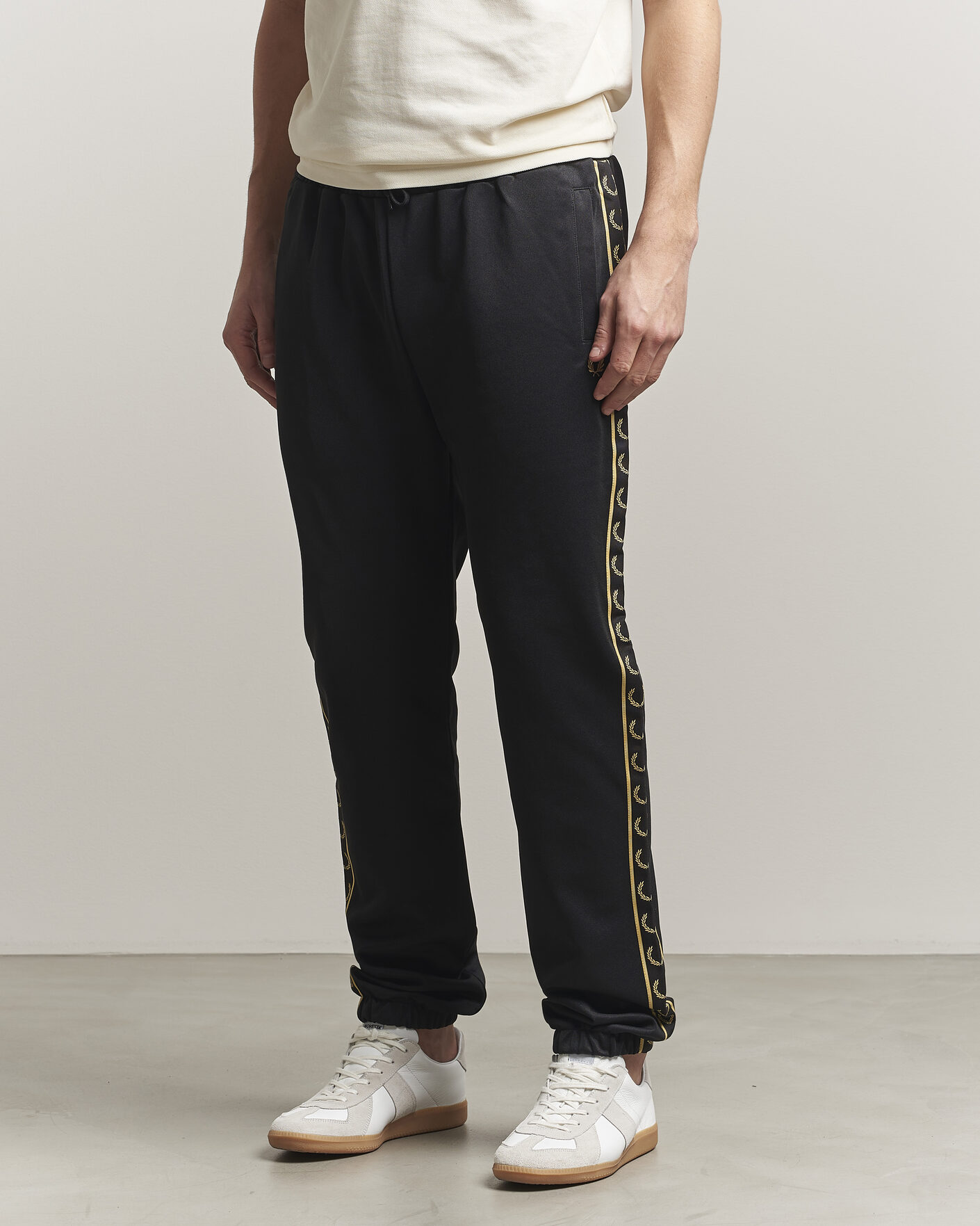 Uomini | Pantaloni | Fred Perry | Taped Track Pants Black