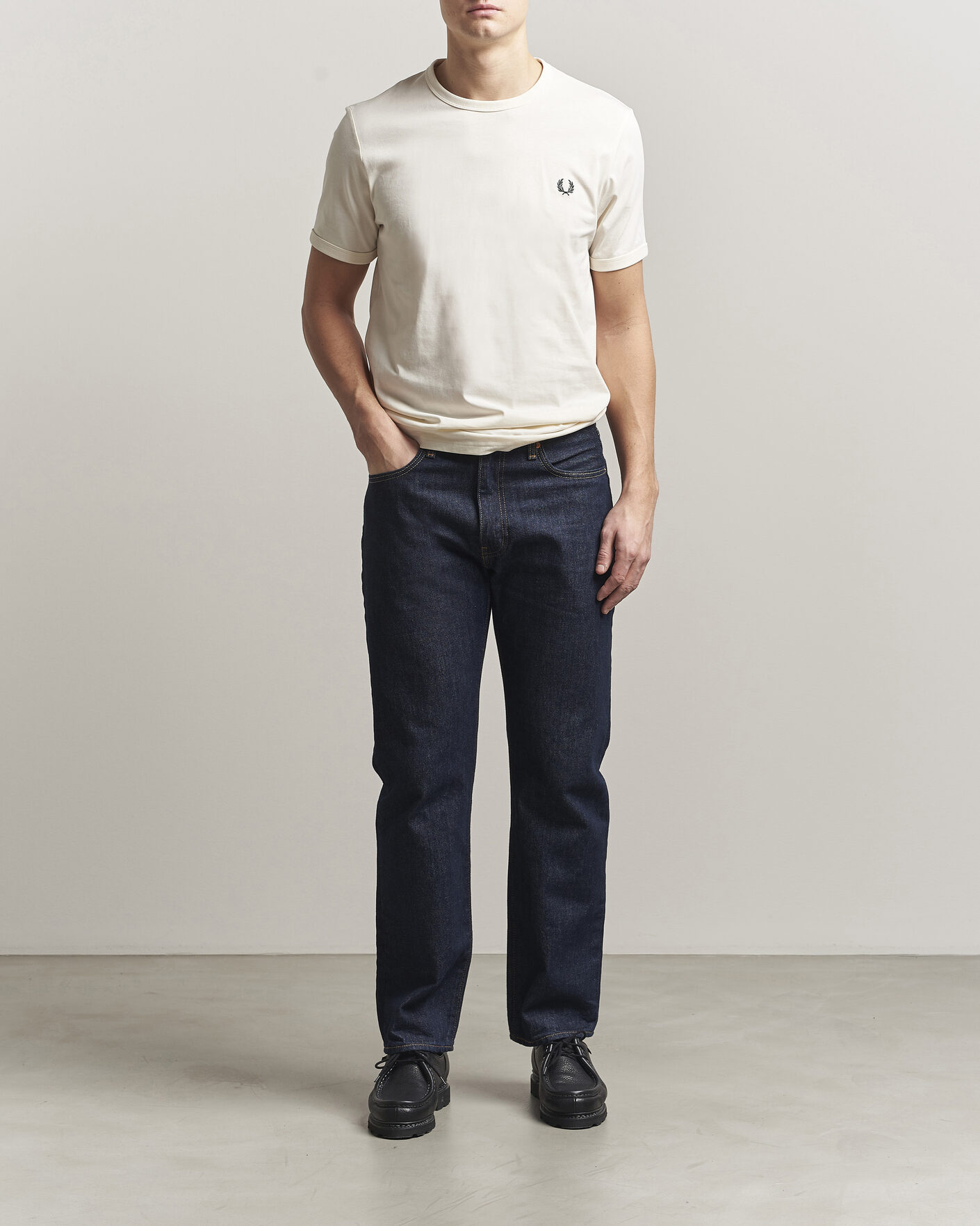 Uomini | T-shirt | Fred Perry | Ringer T-Shirt Ecru