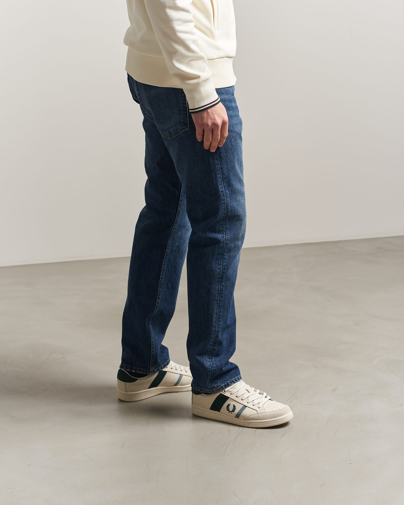 Uomini | Sneakers | Fred Perry | B725 Leather/Suede Sneaker Ecru