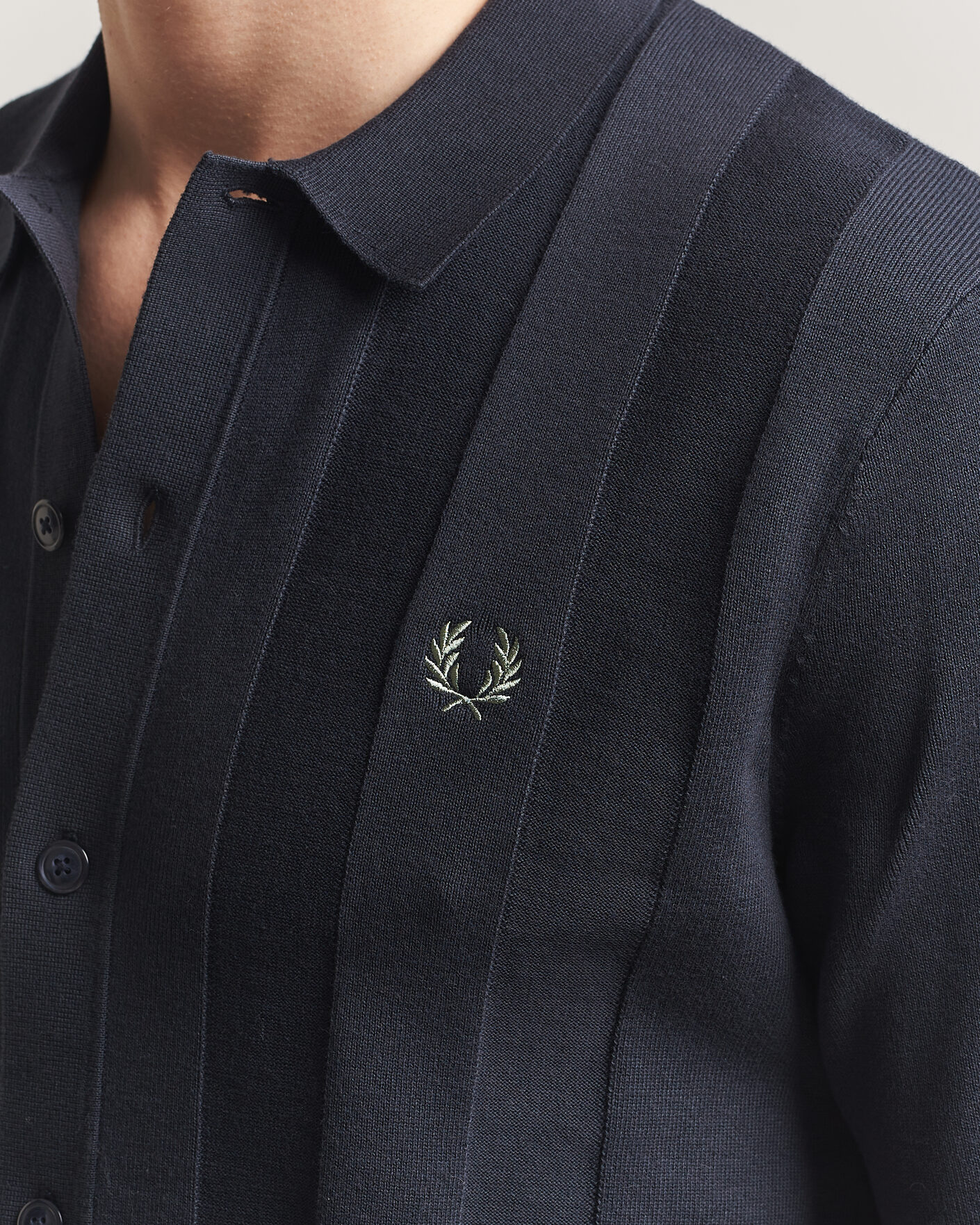 Uomini | Camicie | Fred Perry | Tonal Vertical Striped Knitted Shirt Navy