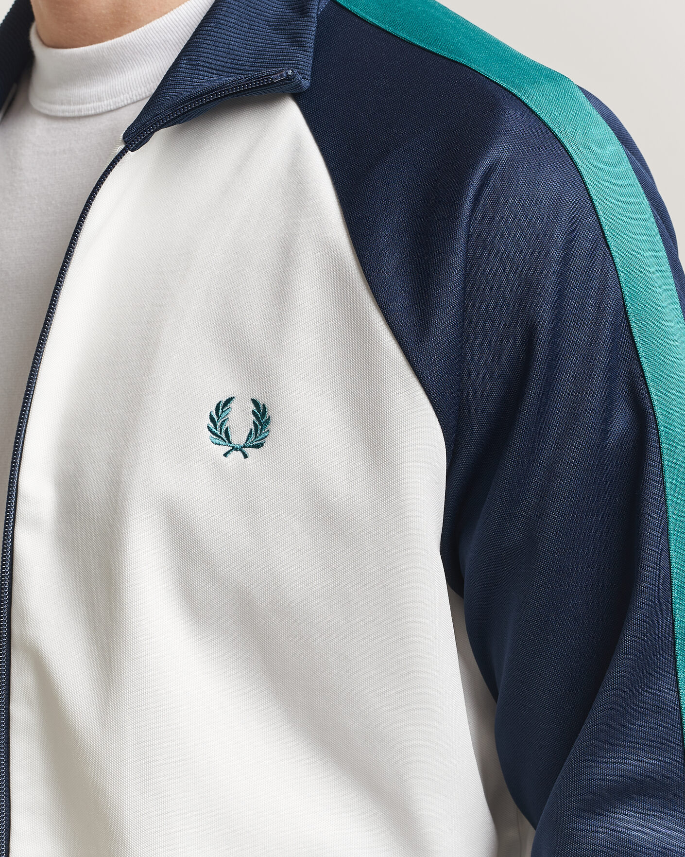 Uomini | Maglieria | Fred Perry | Contrast Sleeve Track Jacket Snow White