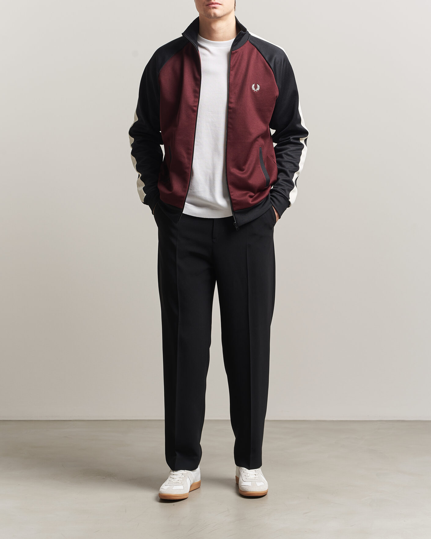Uomini | Maglieria | Fred Perry | Contrast Sleeve Track Jacket Oxblood