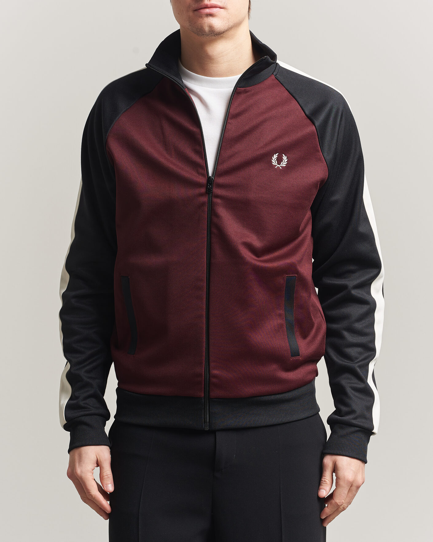 Uomini | Maglieria | Fred Perry | Contrast Sleeve Track Jacket Oxblood