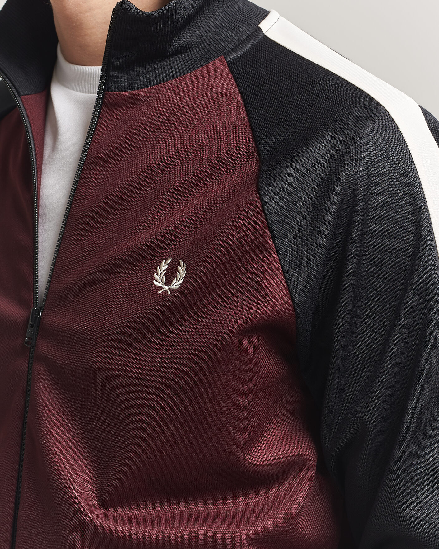 Uomini | Maglieria | Fred Perry | Contrast Sleeve Track Jacket Oxblood