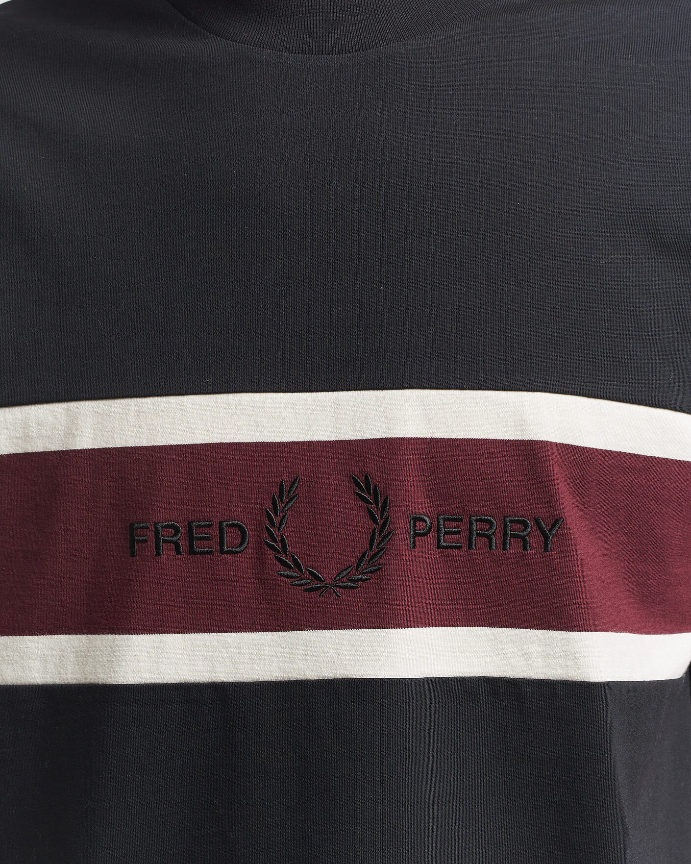Uomini | T-shirt | Fred Perry | Embroidered Paneled T-Shirt Black