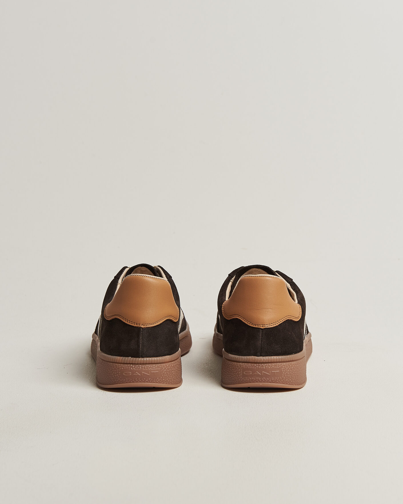 Uomini | Sneakers | GANT | Cuzmo Suede Sneaker Dark Brown/White