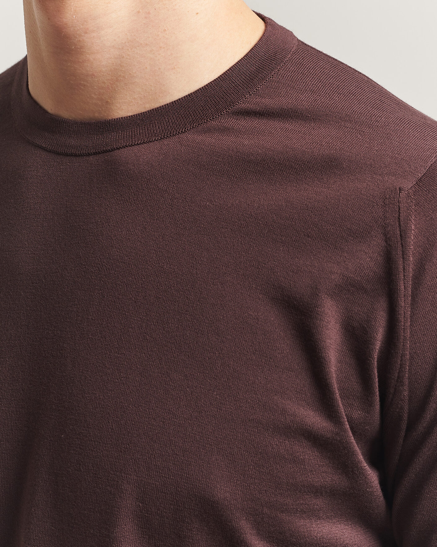 Uomini | Maglieria | John Smedley | Rowland Sea Island Crew Neck Pullover Raisin Brown
