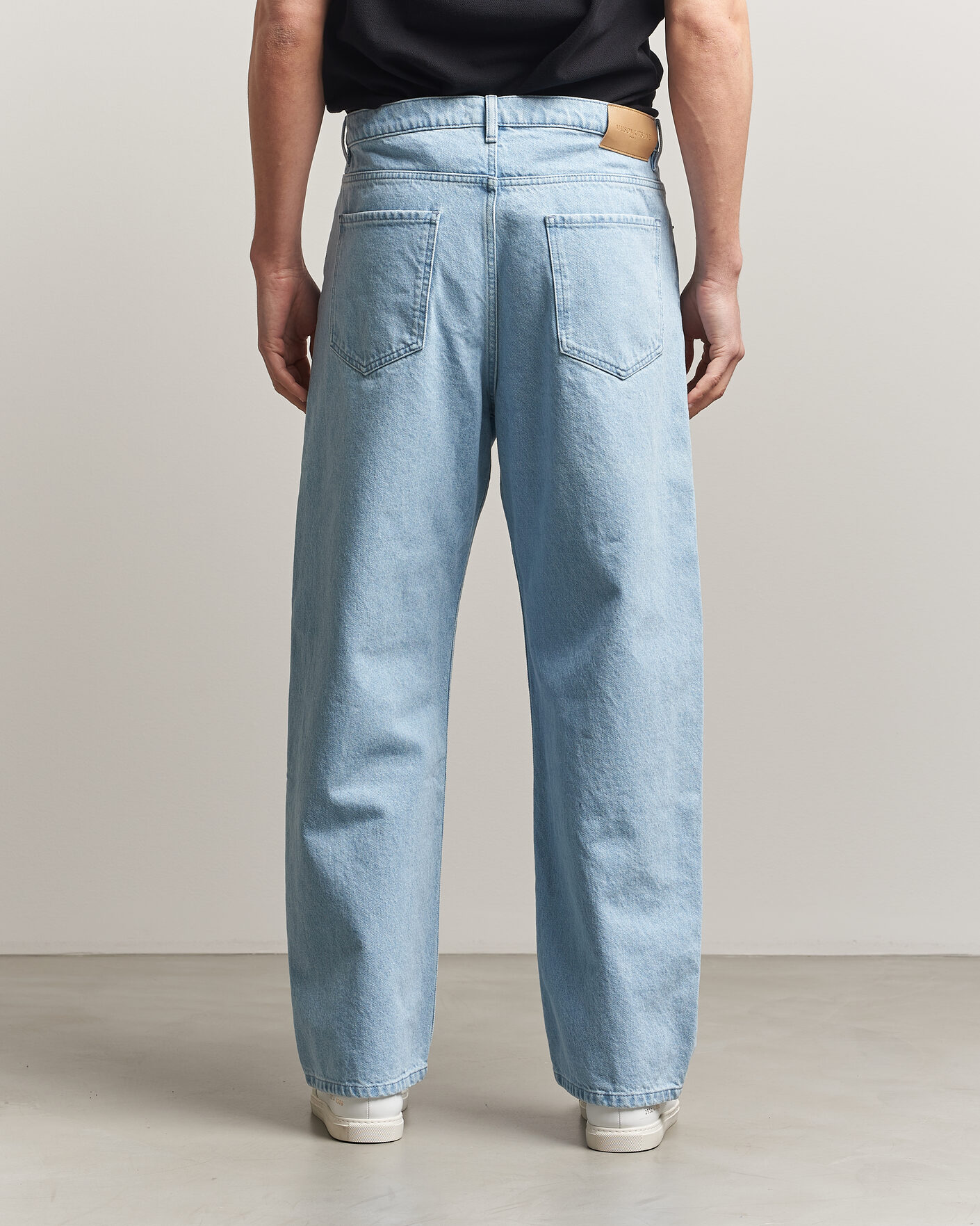 Uomini | Pantaloni | Maison Kitsuné | Wide Fit Jeans Light Washed Indigo