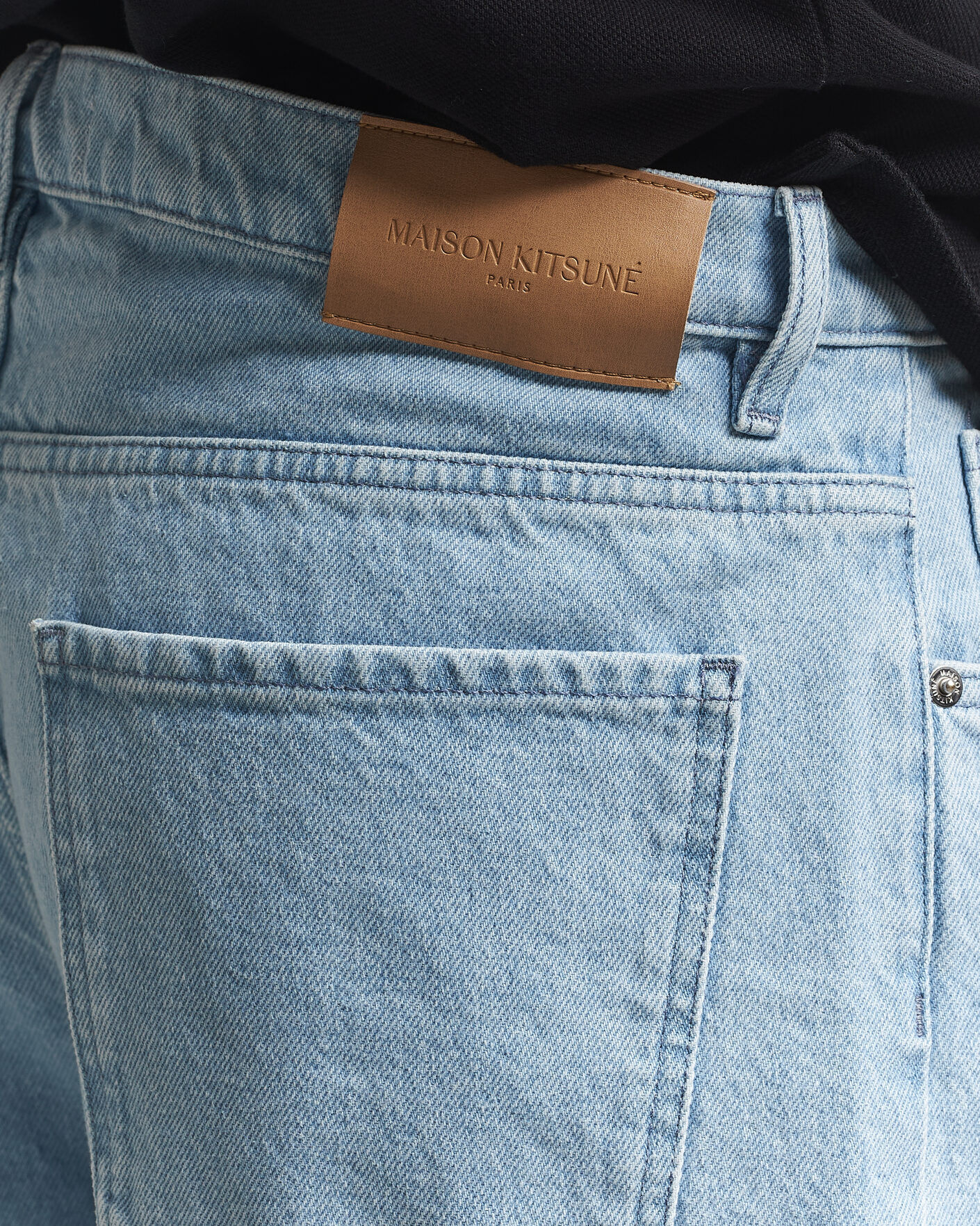 Uomini | Pantaloni | Maison Kitsuné | Wide Fit Jeans Light Washed Indigo