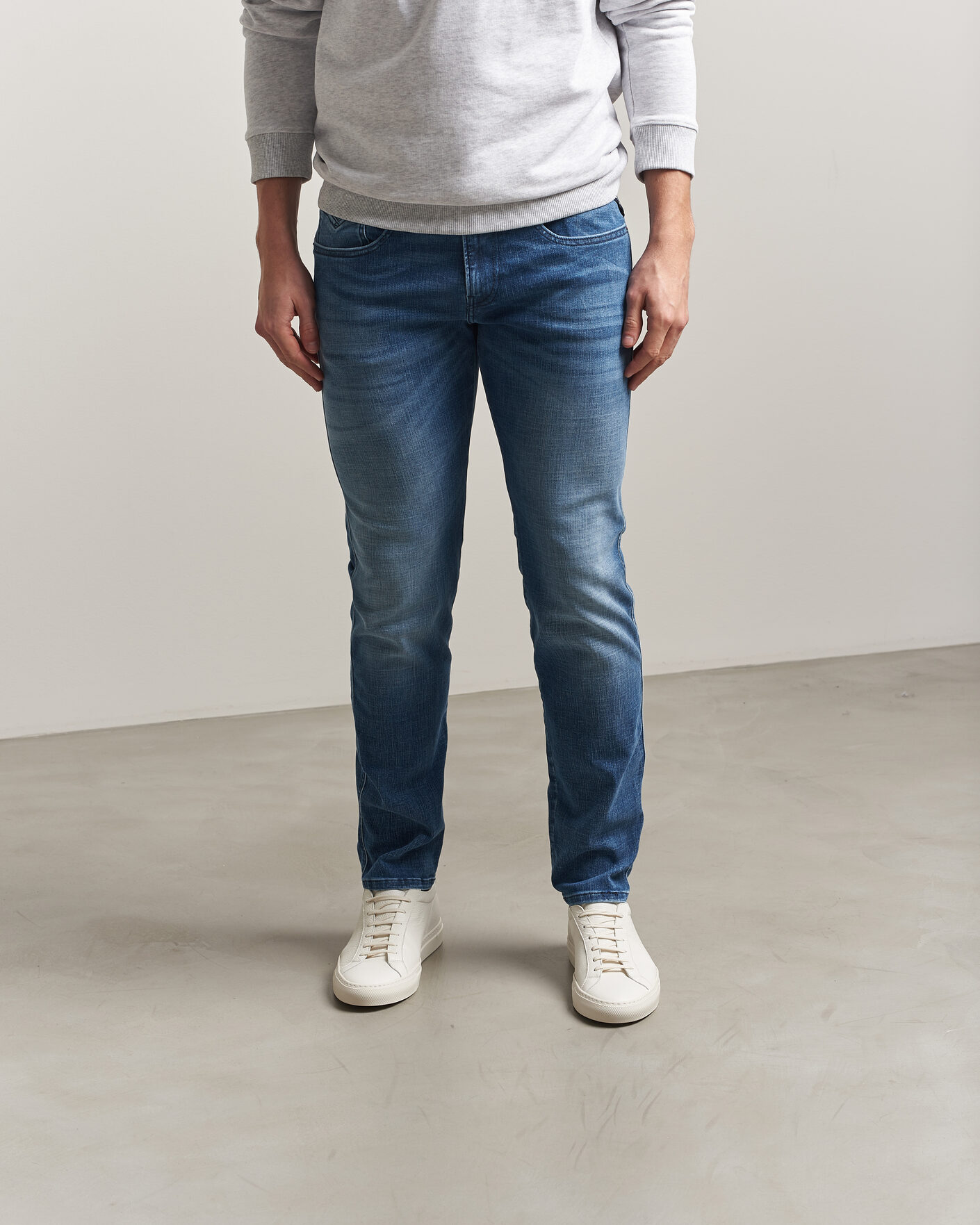 Uomini | Sneakers | Common Projects | Original Achilles Grained Leather Sneaker Off White