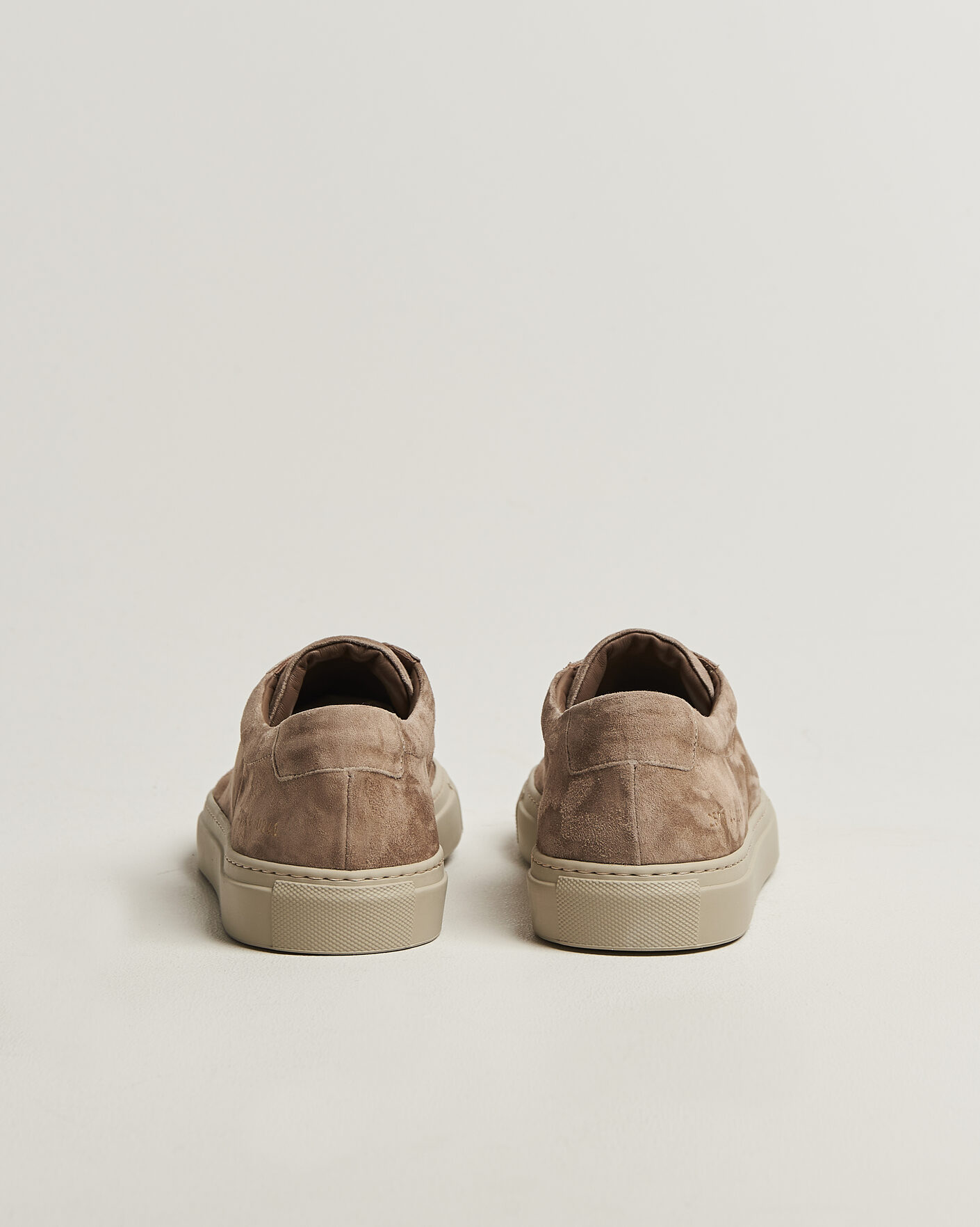 Uomini | Sneakers | Common Projects | Original Achilles Suede Sneaker Taupe