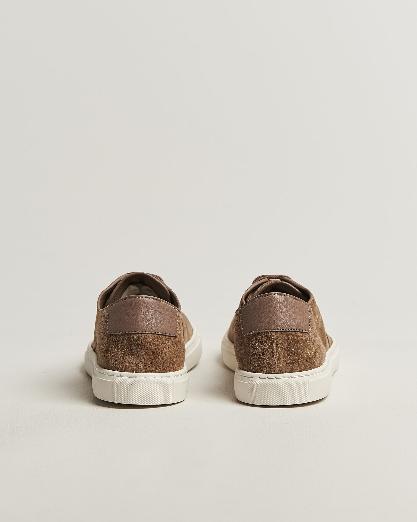 Uomini | Sneakers | Common Projects | BBall Slim Deconstructed Suede Sneaker Taupe