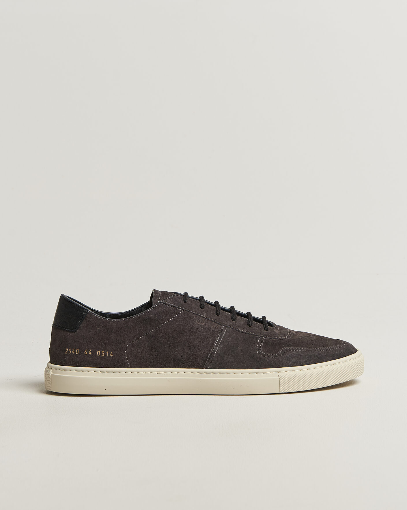Uomini | Sneakers | Common Projects | BBall Slim Deconstructed Suede Sneaker Off Black
