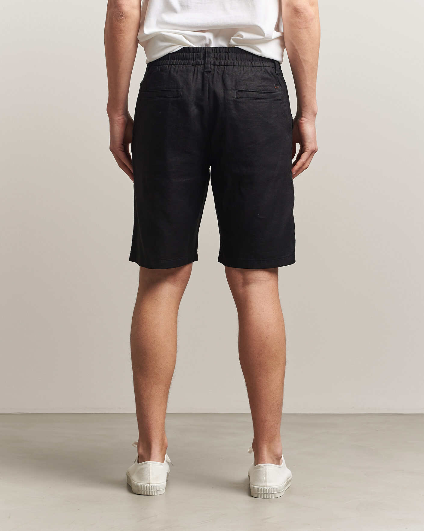 Uomini | Pantaloncini | BOSS ORANGE | Tapered Linen Drawstring Shorts Black