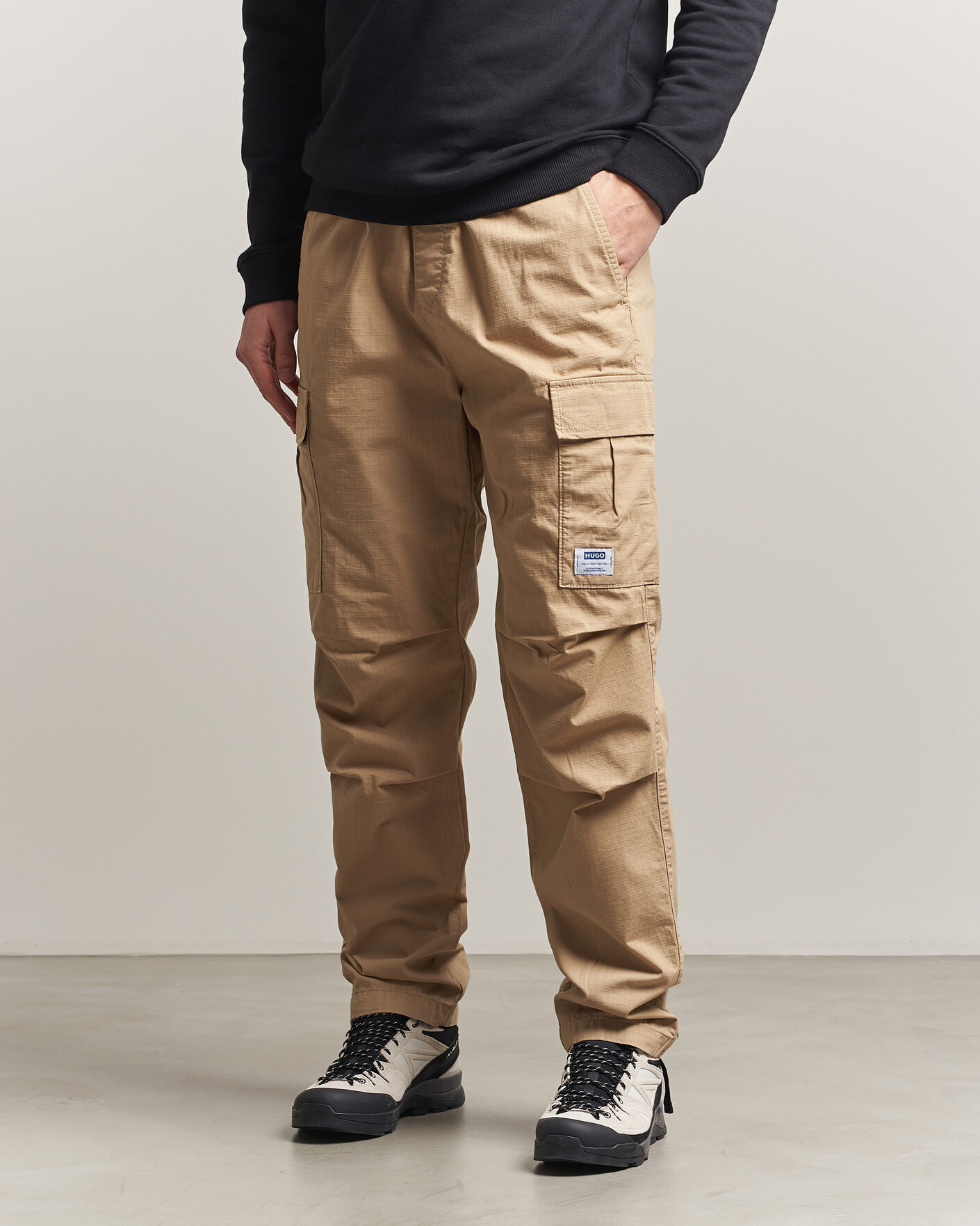 Uomini | Pantaloni | HUGO | Gadic Cargo Drawstring Pants Medium Beige