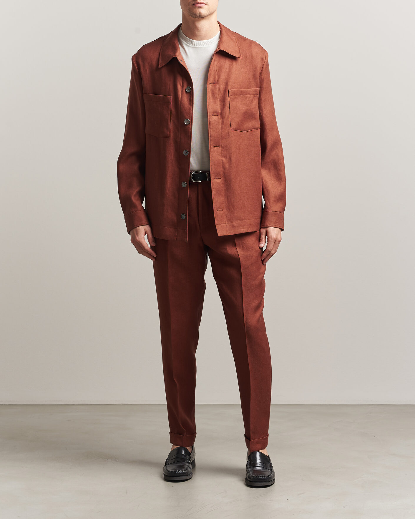 Uomini | Pantaloni | BOSS CAMEL | Peet Linen Pleated Trousers Rust