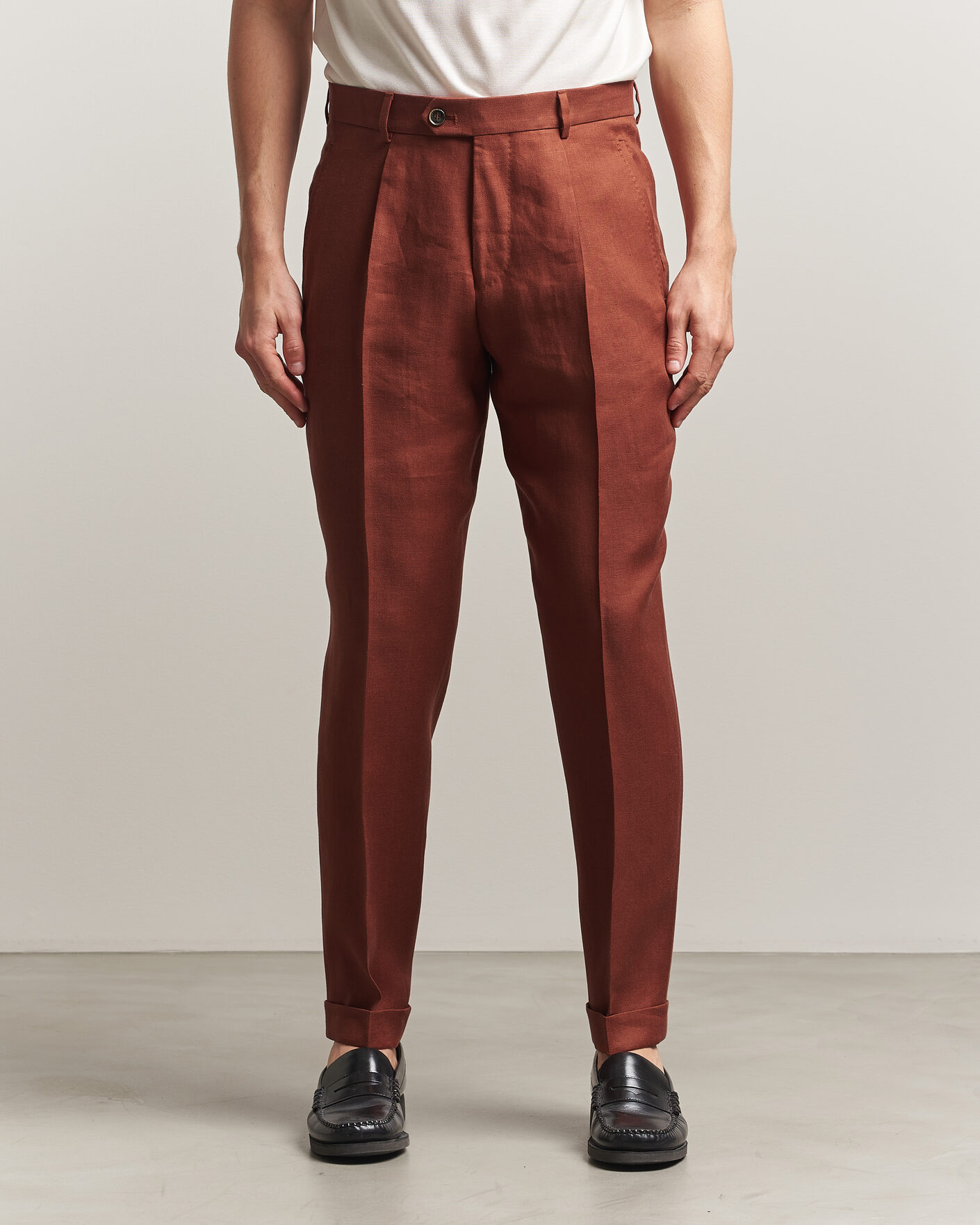 Uomini | Pantaloni | BOSS CAMEL | Peet Linen Pleated Trousers Rust