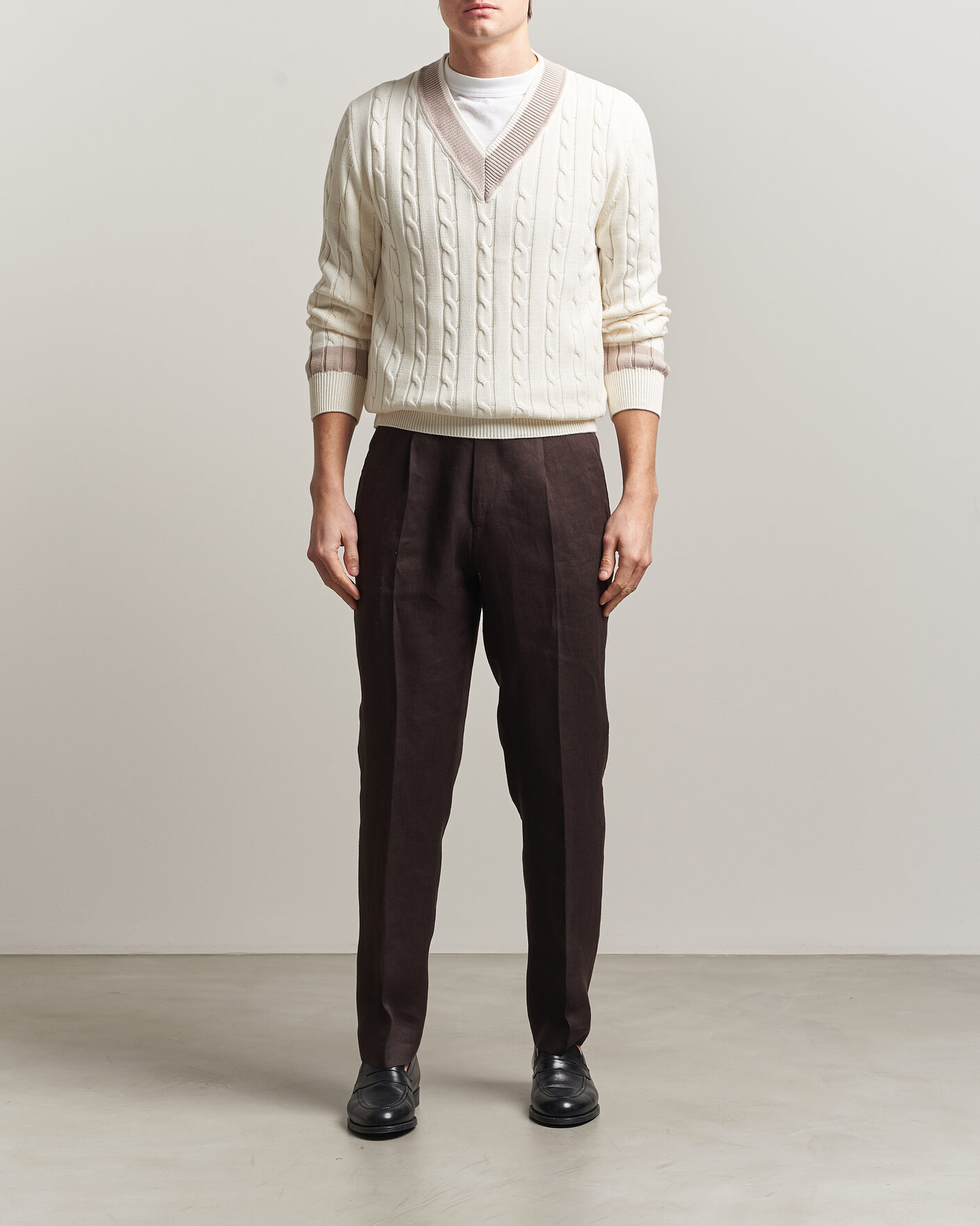 Uomini | Maglieria | Morgano | Cable Knitted Cotton V-Neck White/Beige