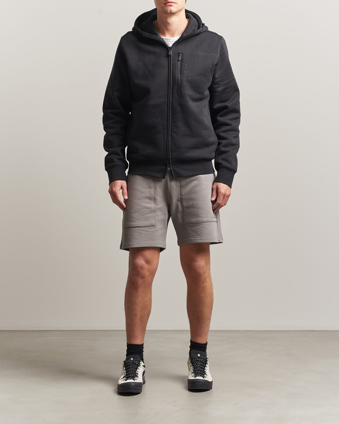 Uomini | Pantaloncini | Sail Racing | Bowman Monochrome Sweatshorts Oyster