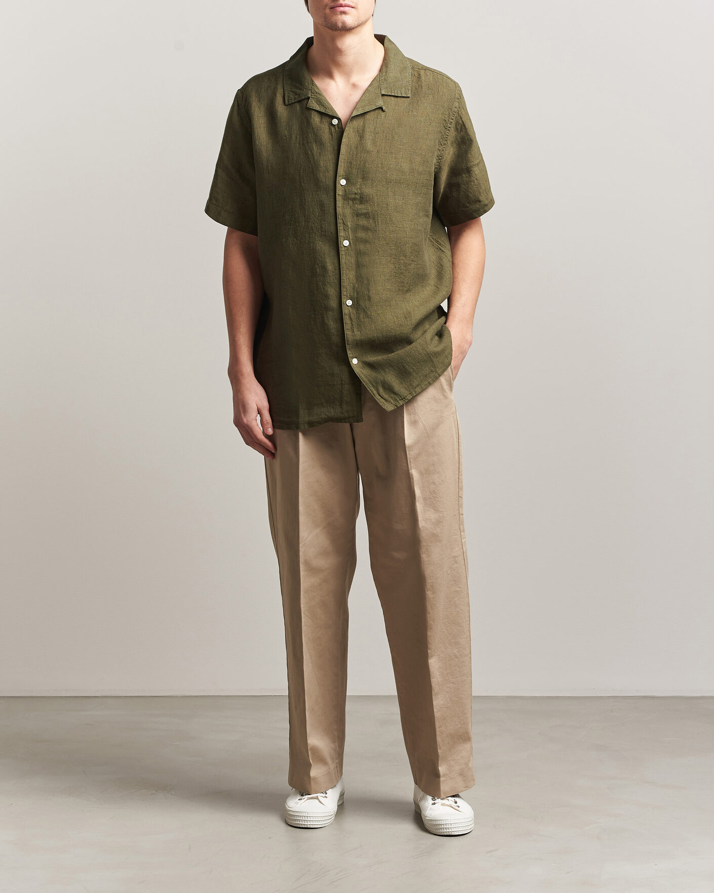 Uomini | Camicie | KnowledgeCotton Apparel | Short Sleeve Linen Resort Shirt Burnt Olive