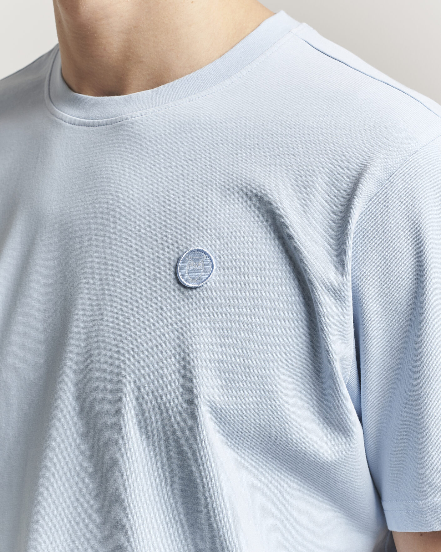 Uomini | T-shirt | KnowledgeCotton Apparel | Badge T-Shirt Skyway