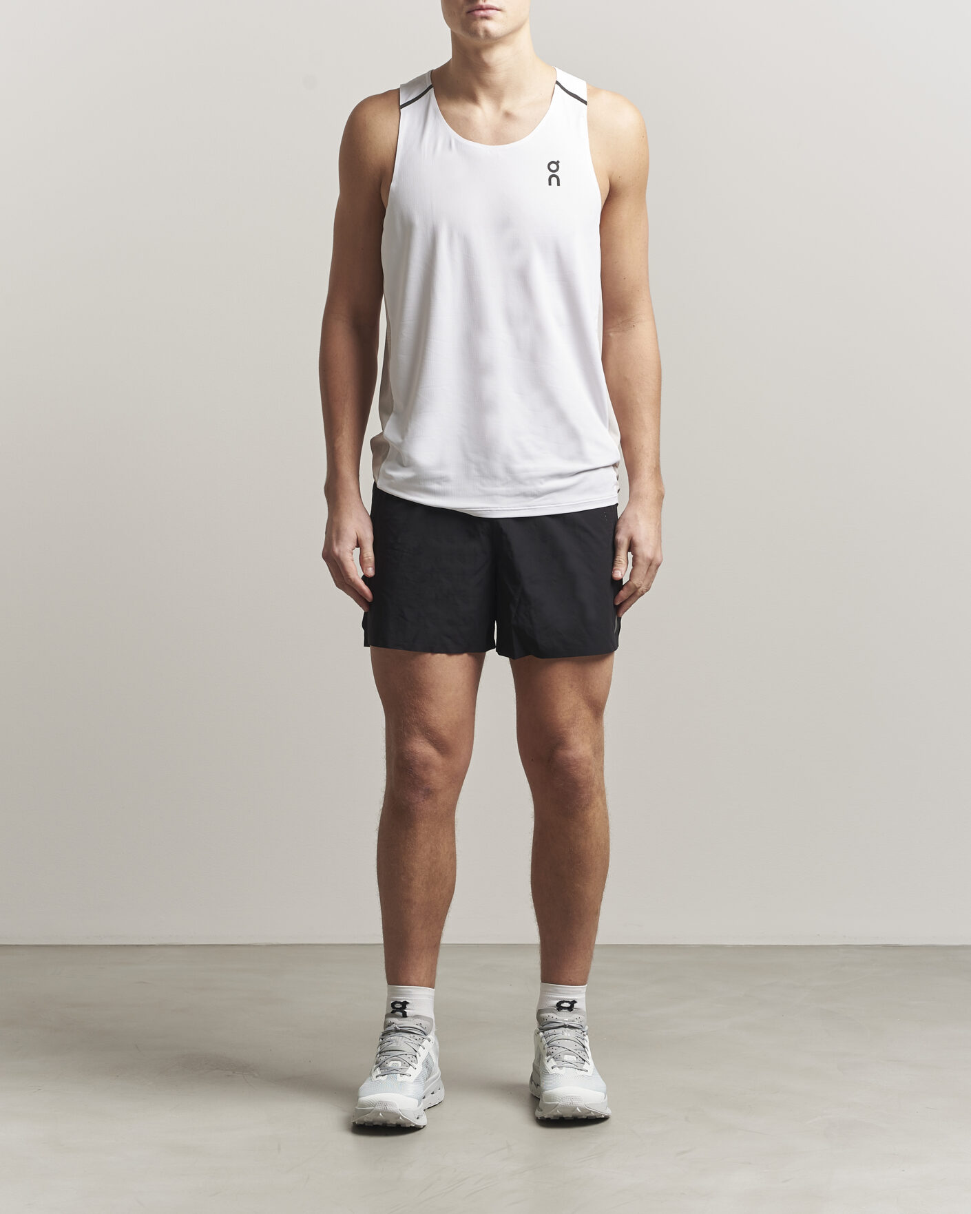 Uomini | T-shirt | On | Performance Tank  White/Silver