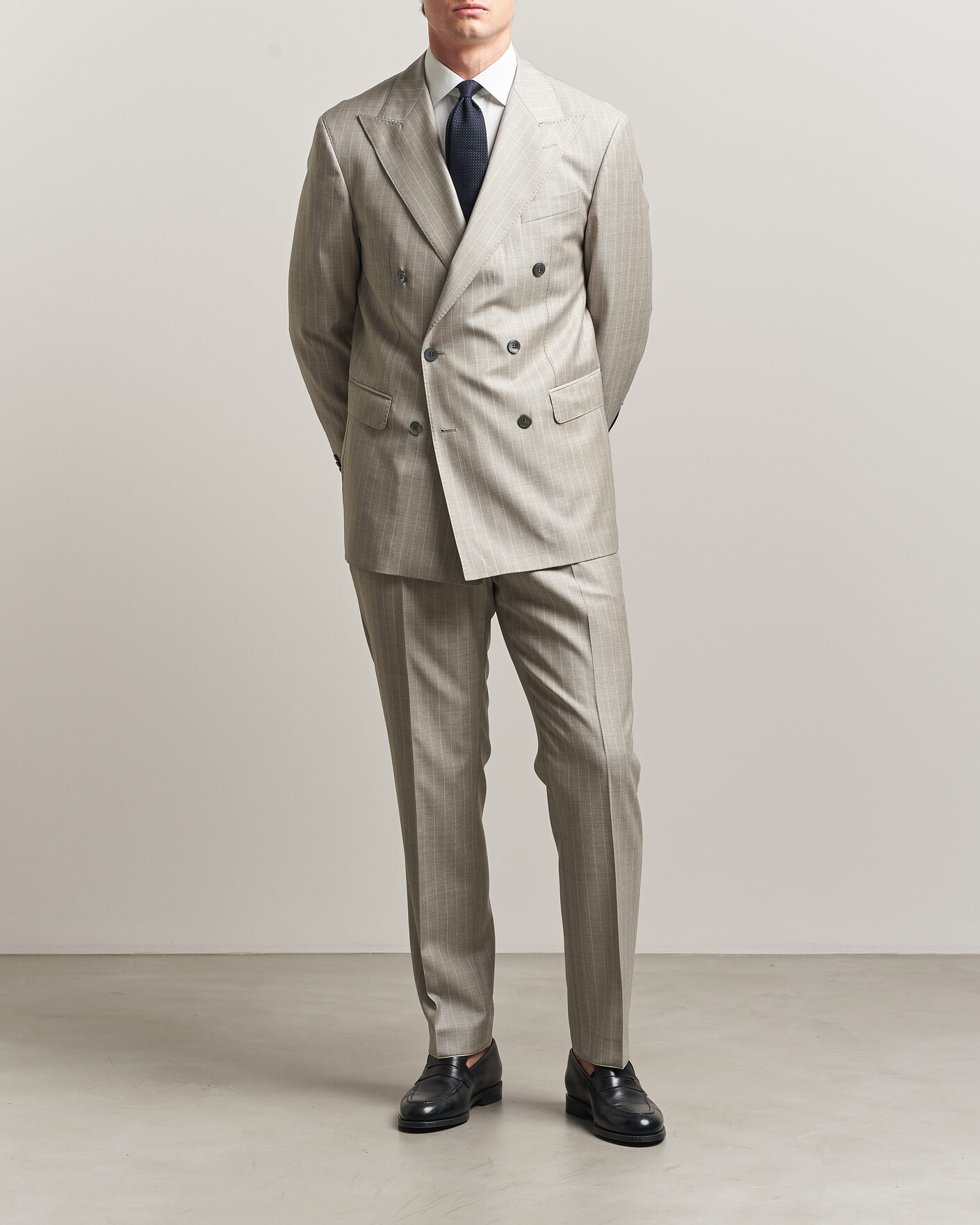 Uomini | Pantaloni | Oscar Jacobson | Delon Striped Wool Trousers Beige