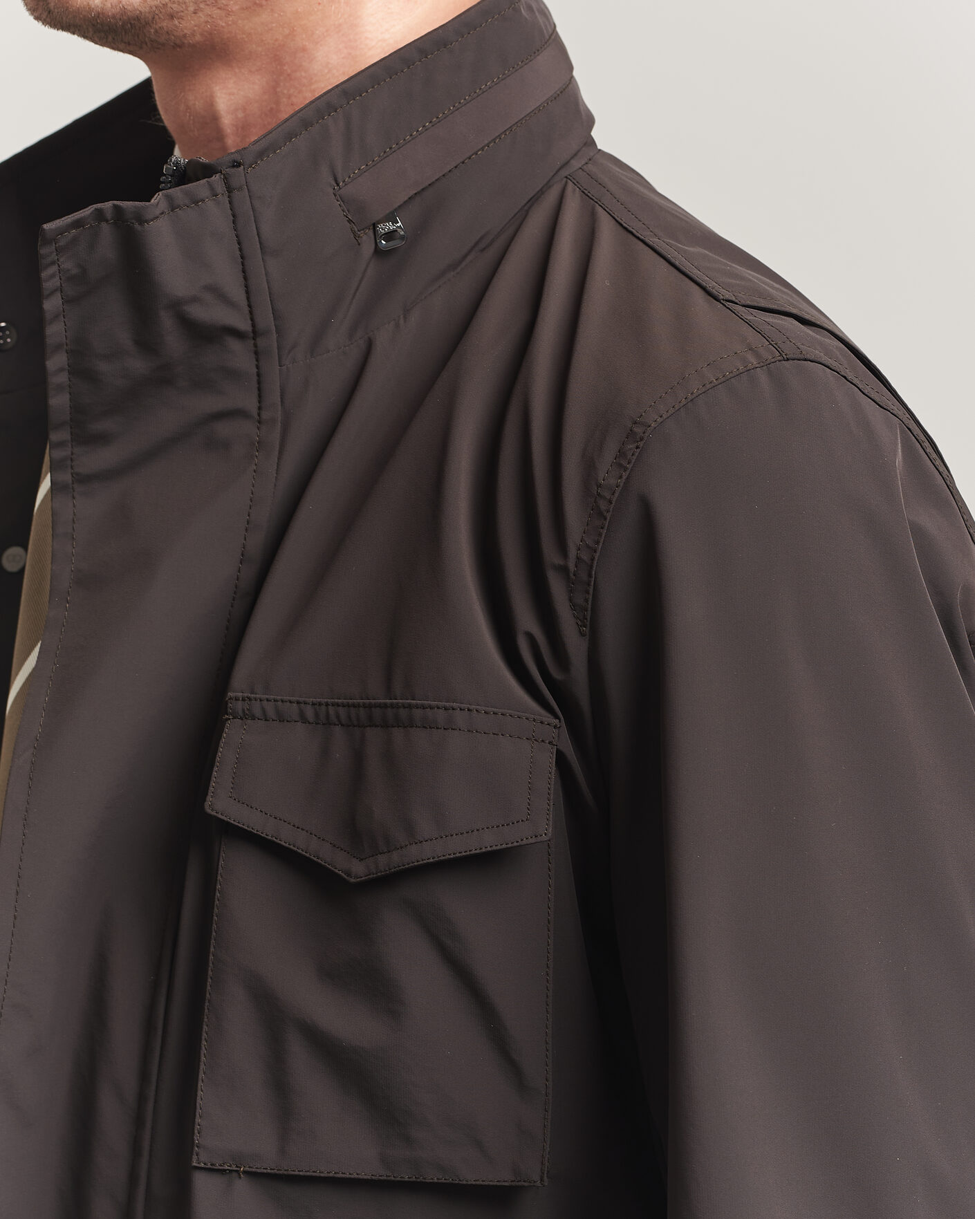 Uomini | Giacche | Oscar Jacobson | M65 Nylon Field Jacket Brown
