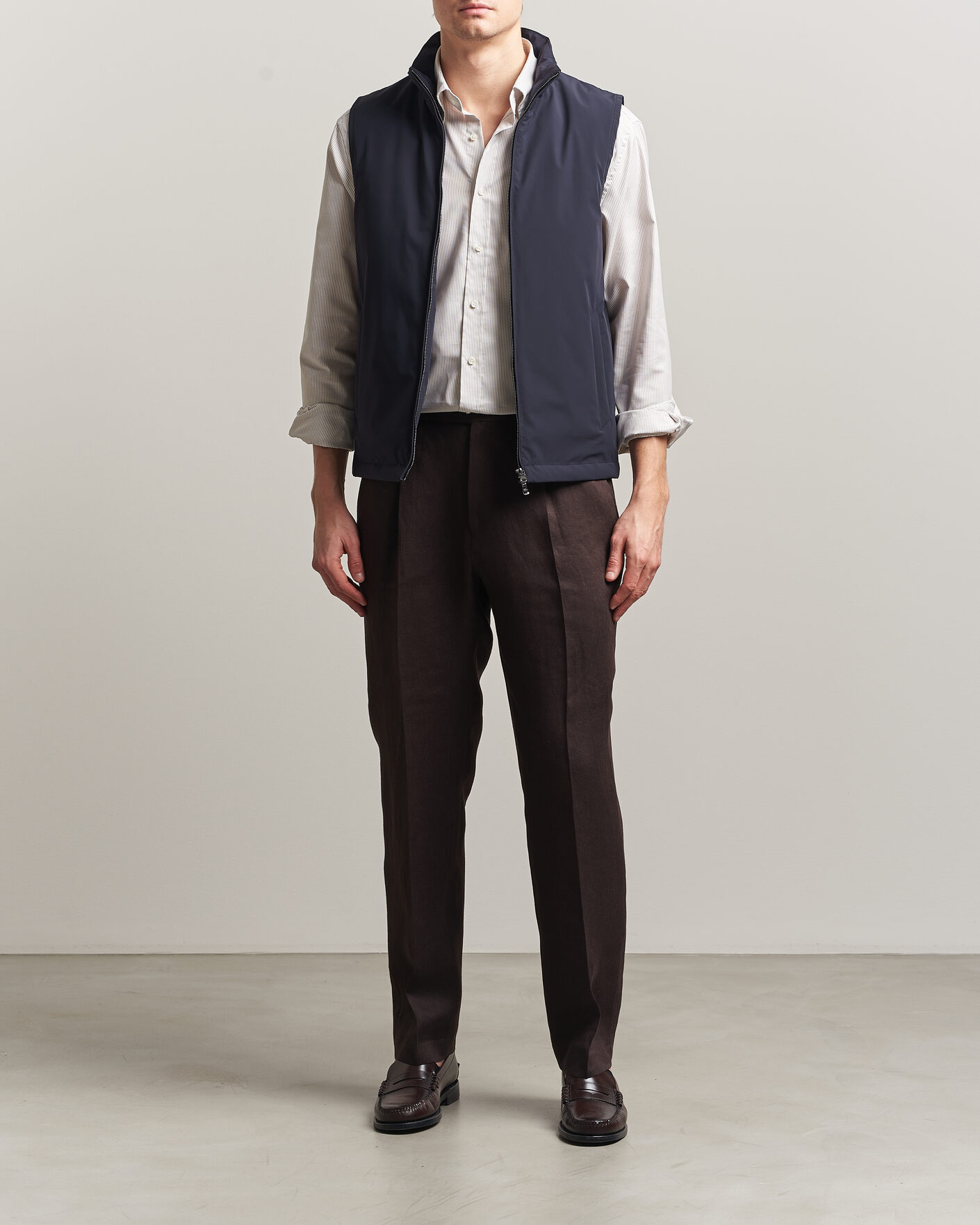 Uomini | Gilet | Oscar Jacobson | Light Zipped Waistcoat Navy
