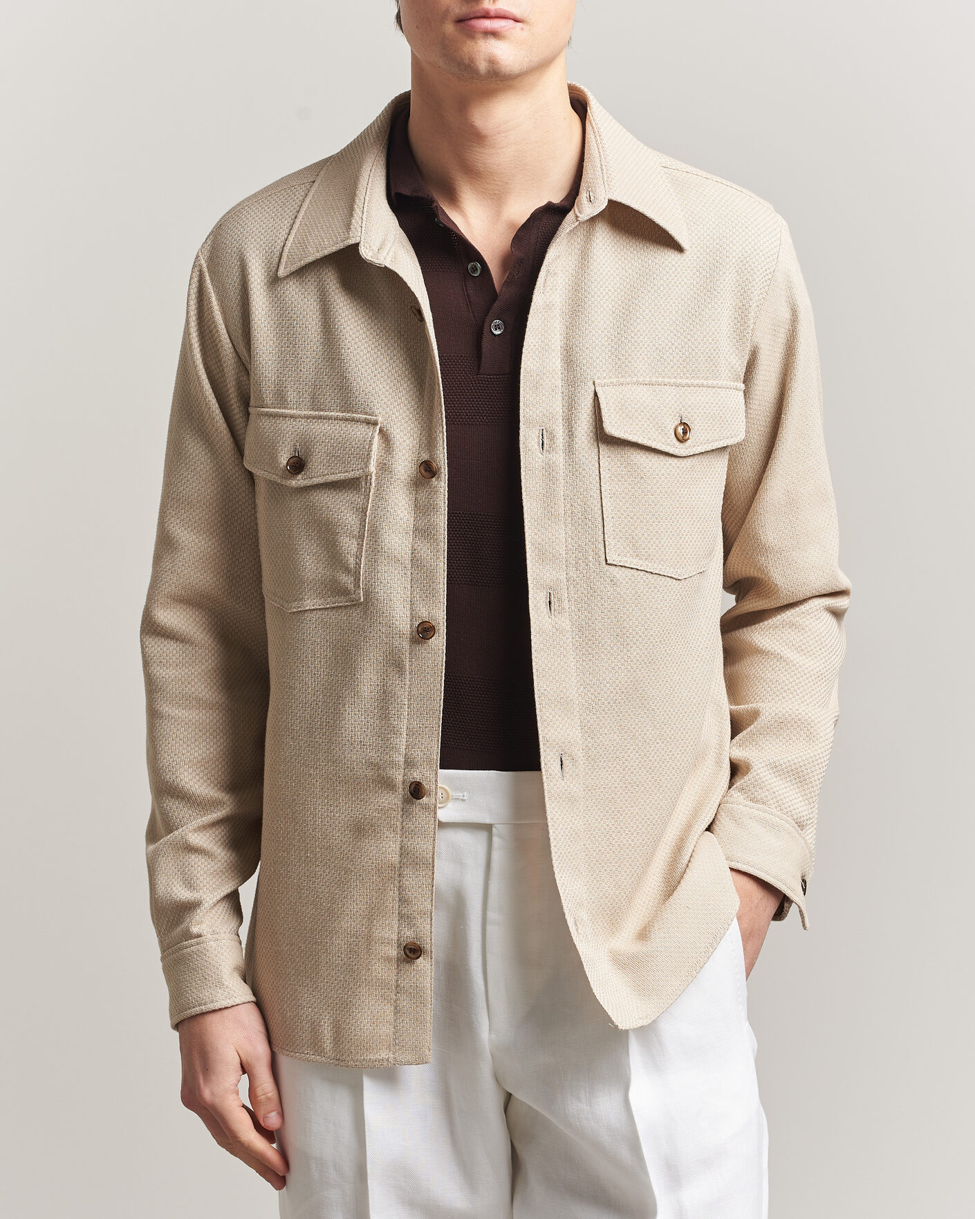 Uomini | Camicie | Oscar Jacobson | Magnus Structure Cotton Overshirt Beige