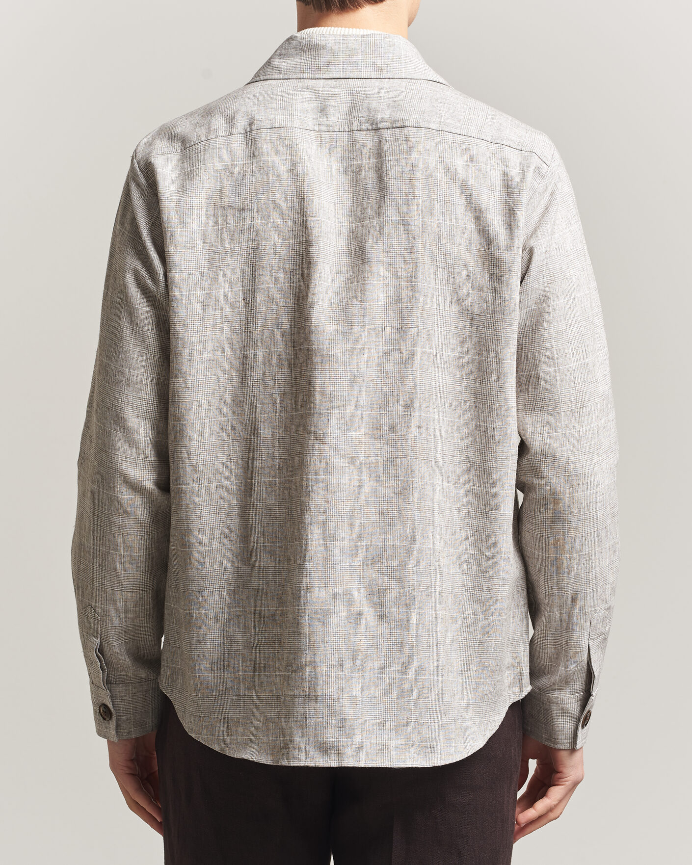 Uomini | Camicie | Oscar Jacobson | Magnus Checked Linen Overshirt Beige