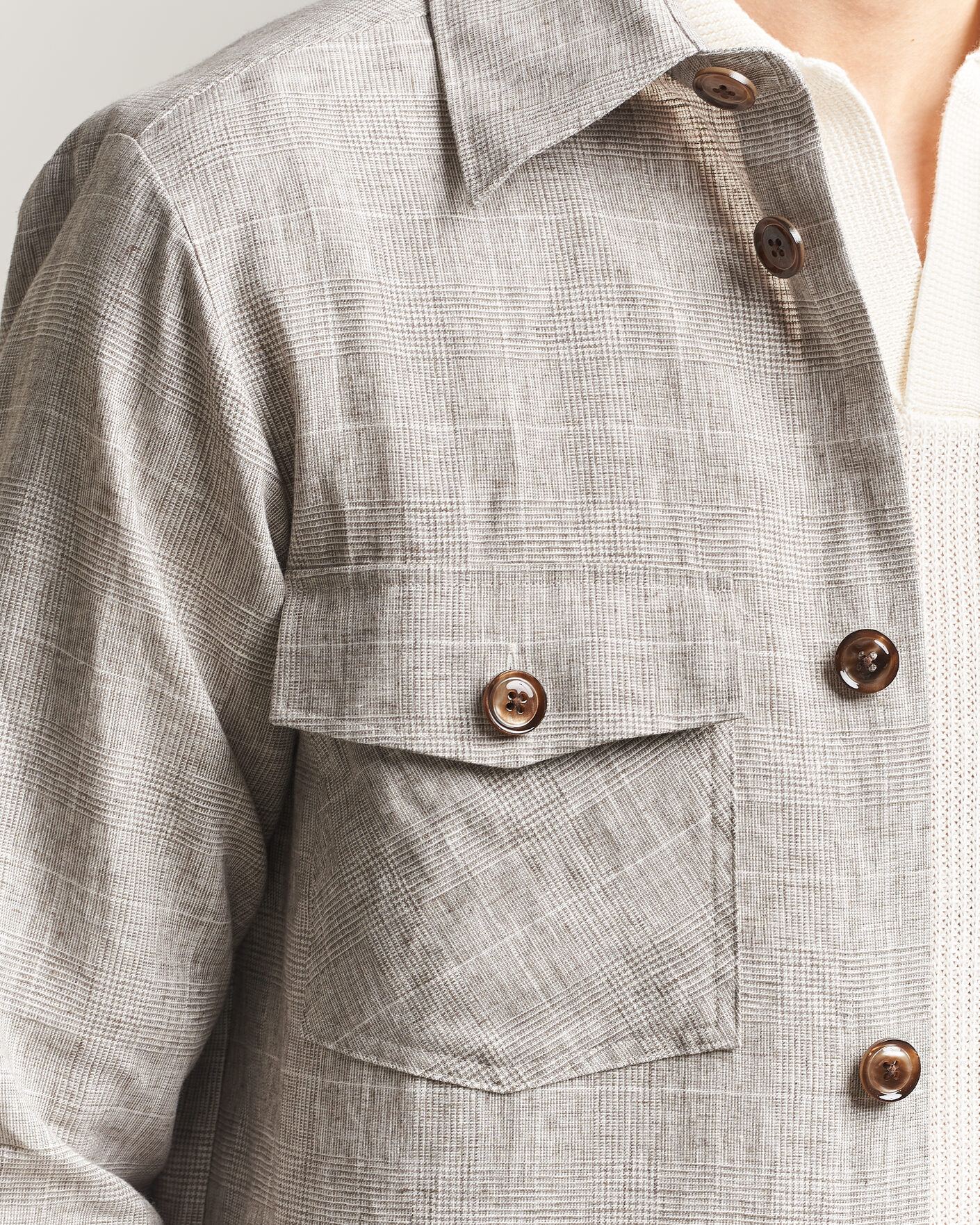 Uomini | Camicie | Oscar Jacobson | Magnus Checked Linen Overshirt Beige