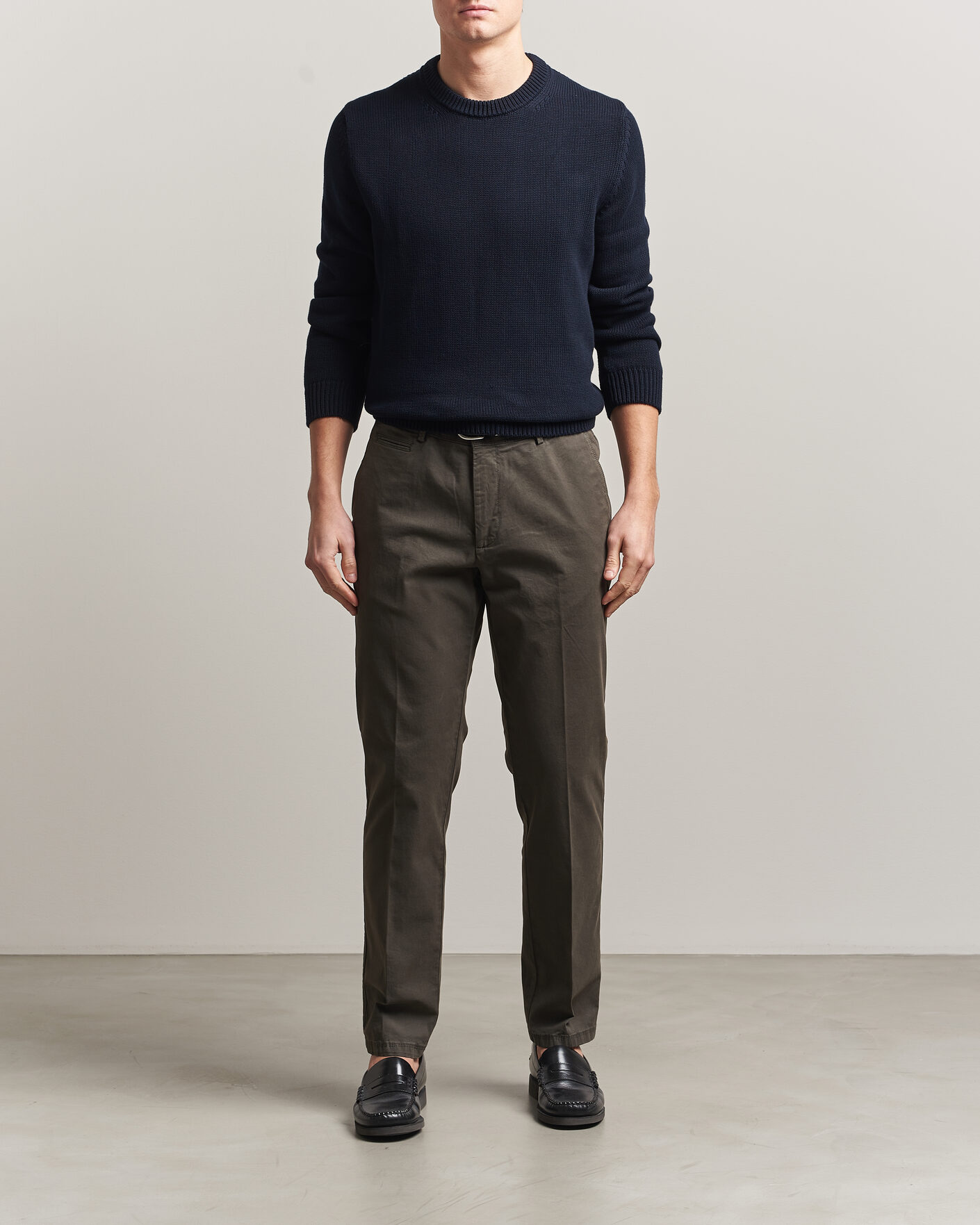 Uomini | Pantaloni | Oscar Jacobson | Danik Cotton Trousers Olive