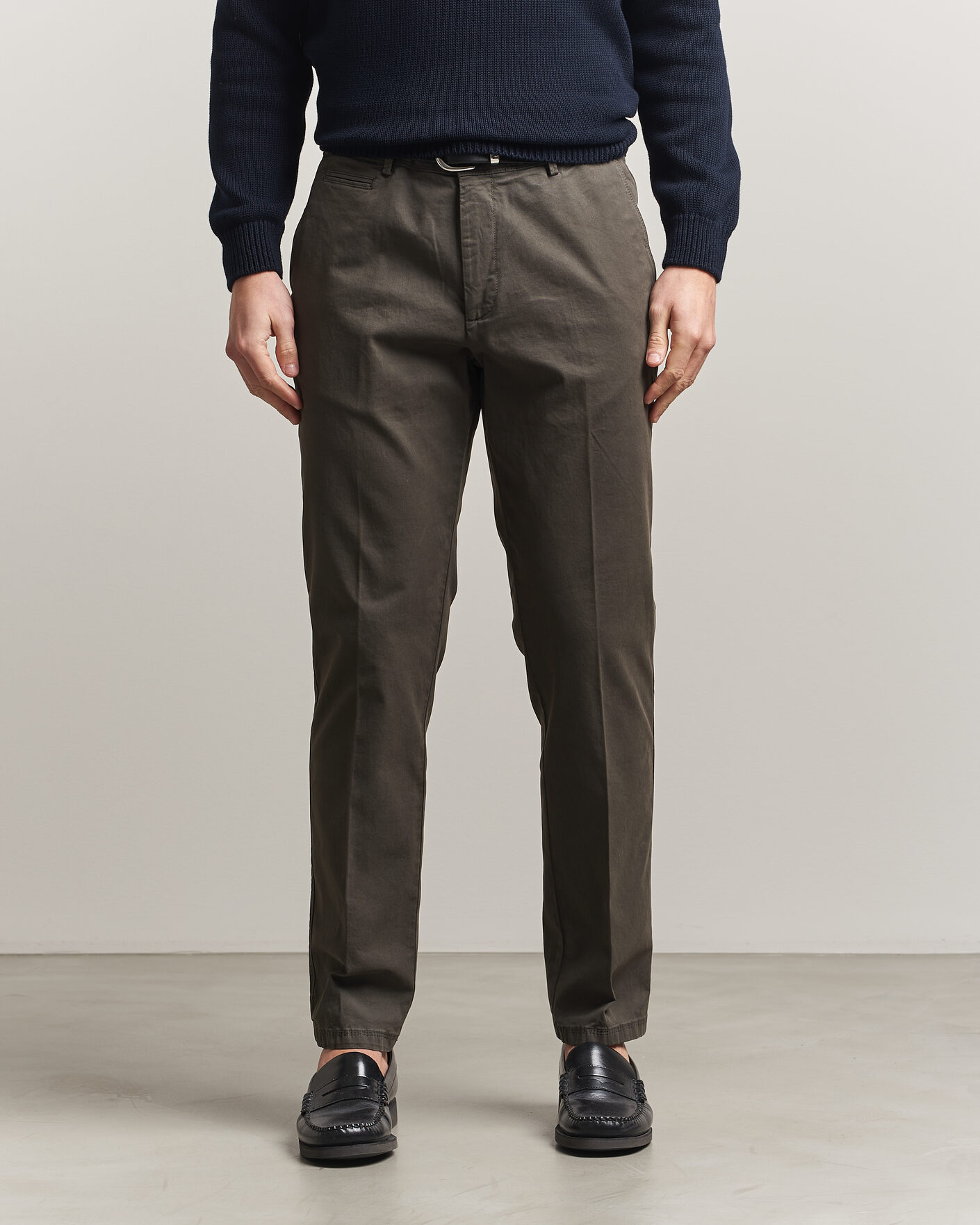 Uomini | Pantaloni | Oscar Jacobson | Danik Cotton Trousers Olive