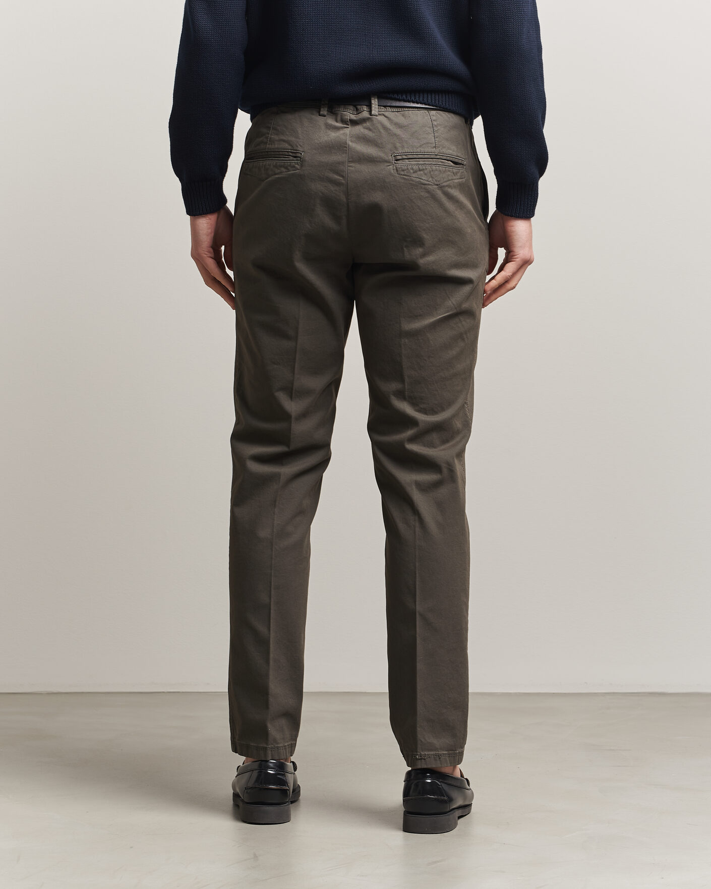 Uomini | Pantaloni | Oscar Jacobson | Danik Cotton Trousers Olive
