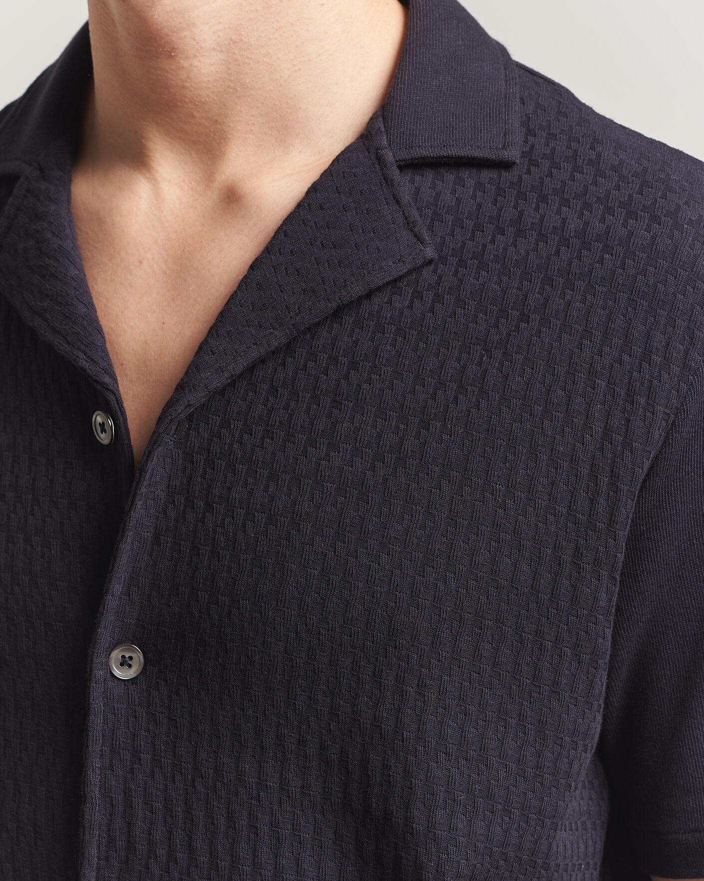 Uomini | Camicie | Oscar Jacobson | Kirk Knitted Short Sleeve Shirt Navy