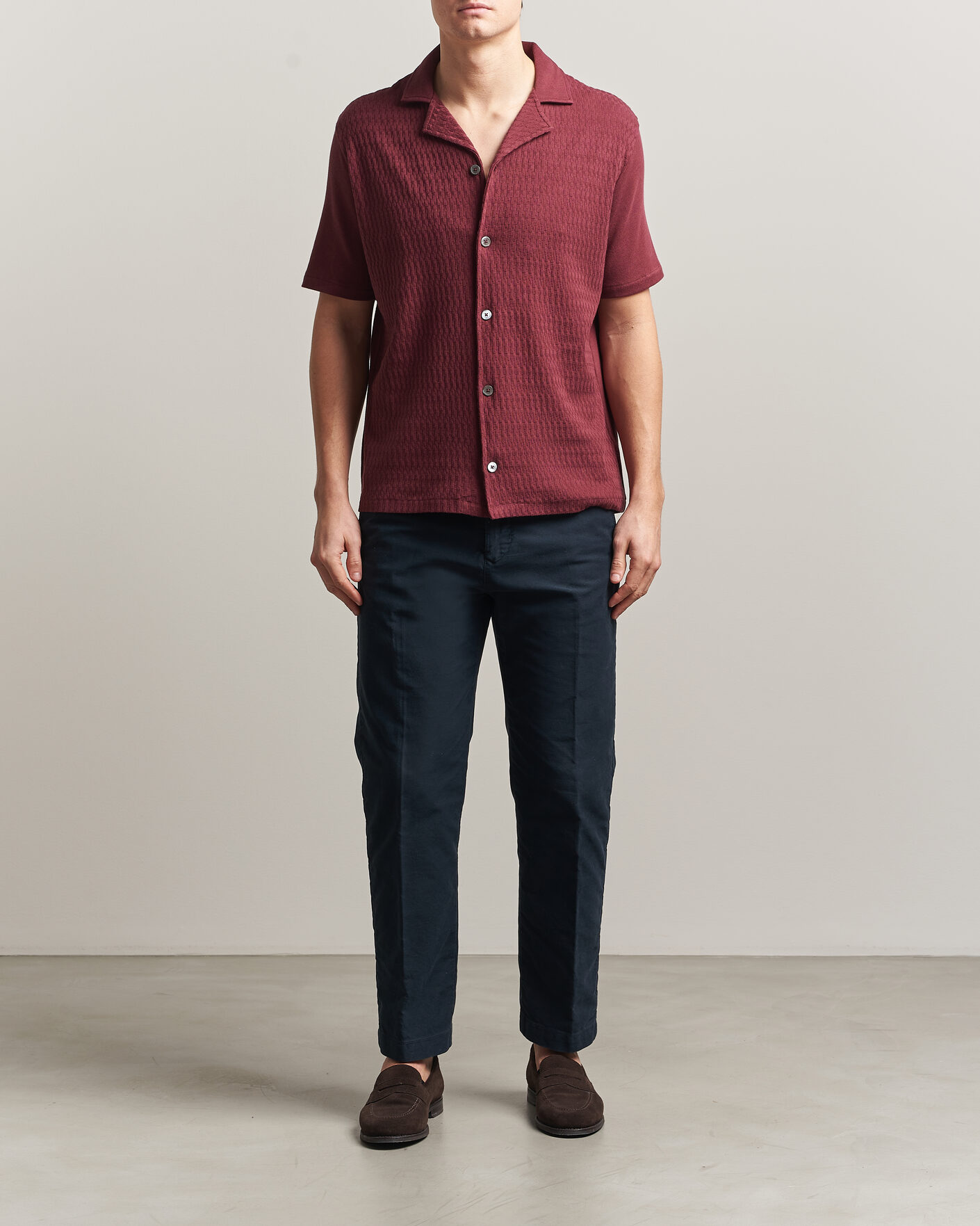 Uomini | Camicie | Oscar Jacobson | Kirk Knitted Short Sleeve Shirt Wine Red