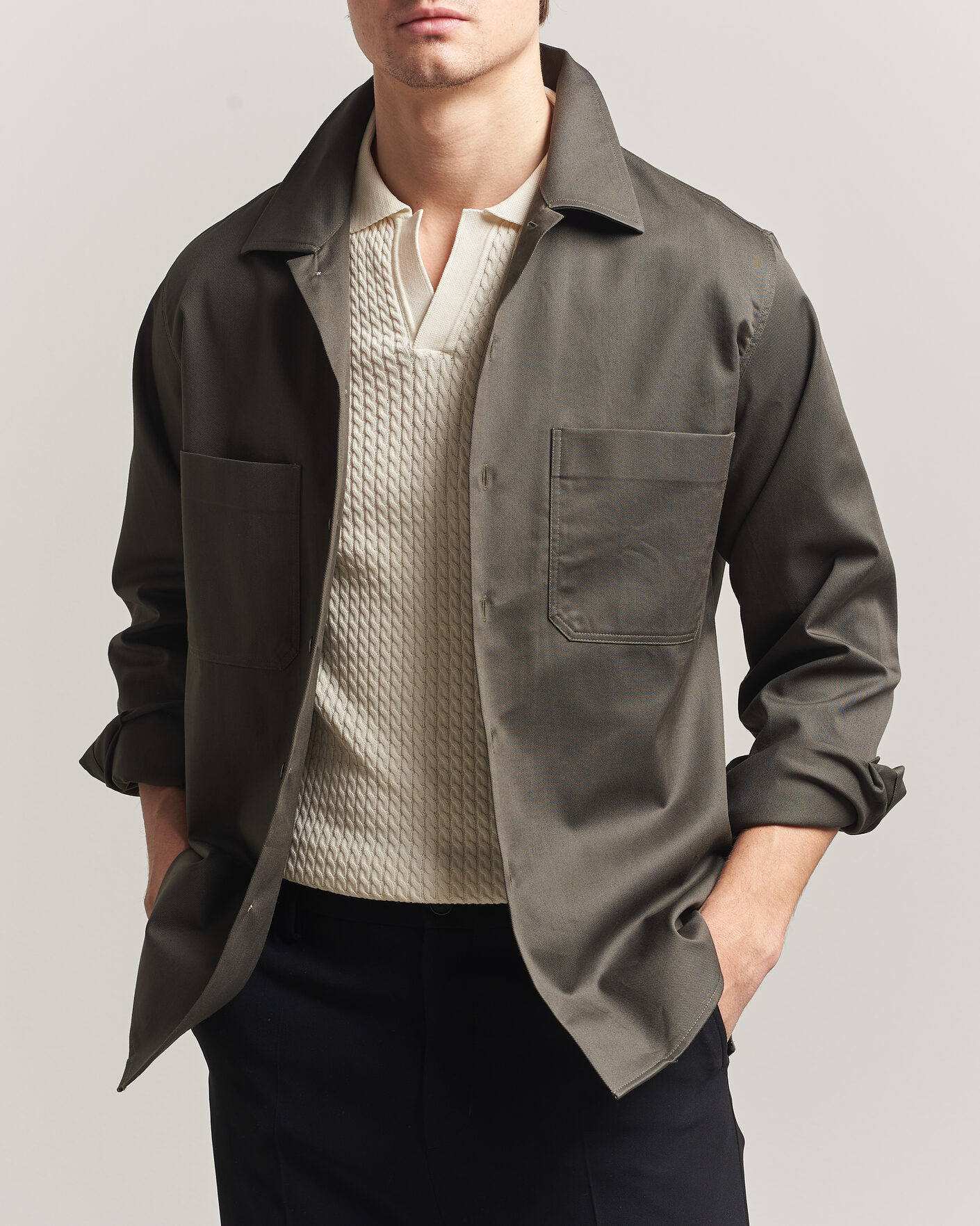 Uomini | Camicie | Oscar Jacobson | Straight Fit Bowling Collar Cotton Shirt Olive