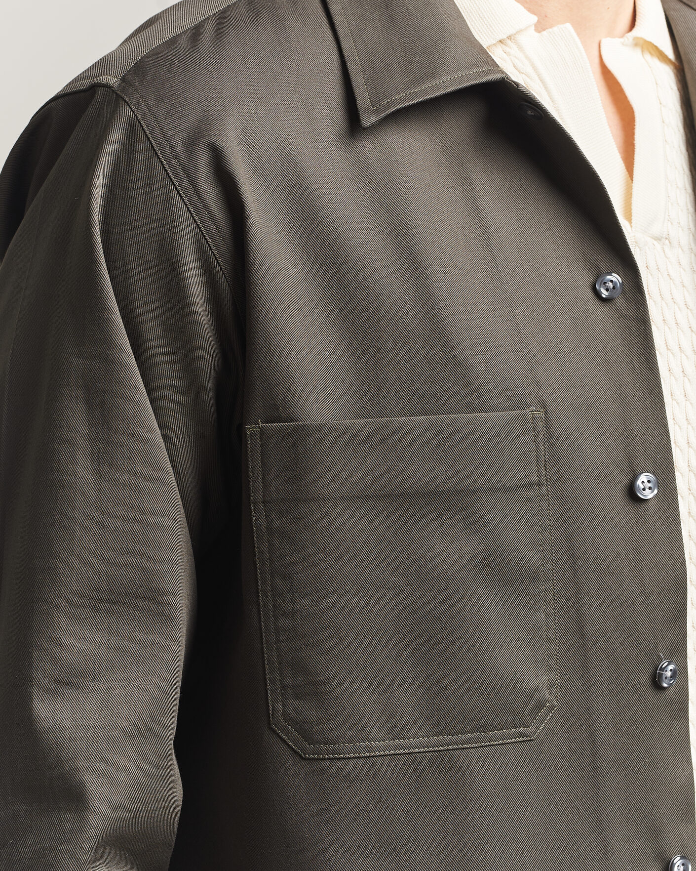 Uomini | Camicie | Oscar Jacobson | Straight Fit Bowling Collar Cotton Shirt Olive