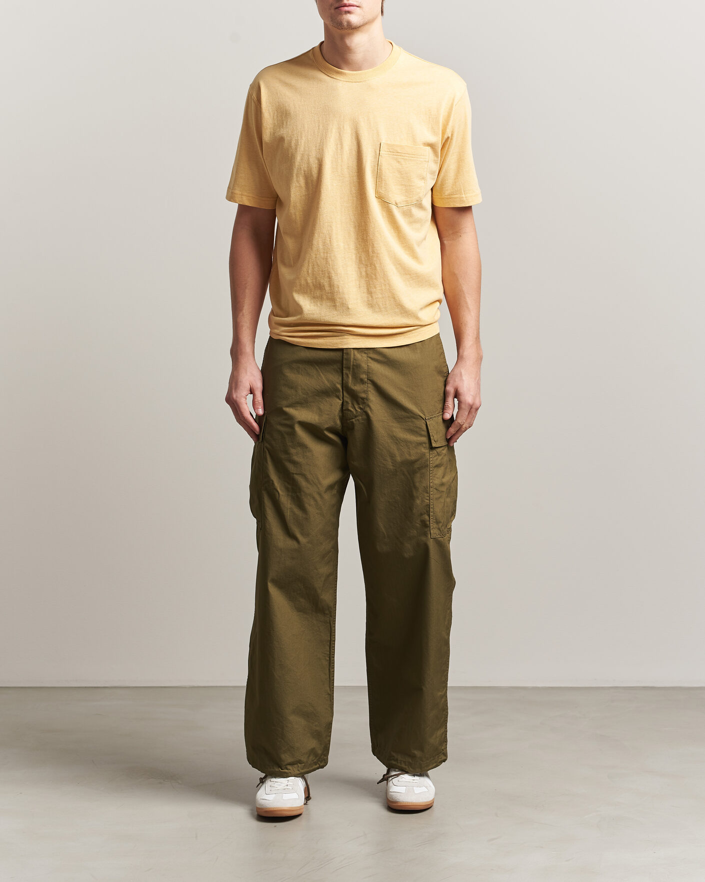 Uomini | T-shirt | BEAMS PLUS | Pocket Tee Yellow