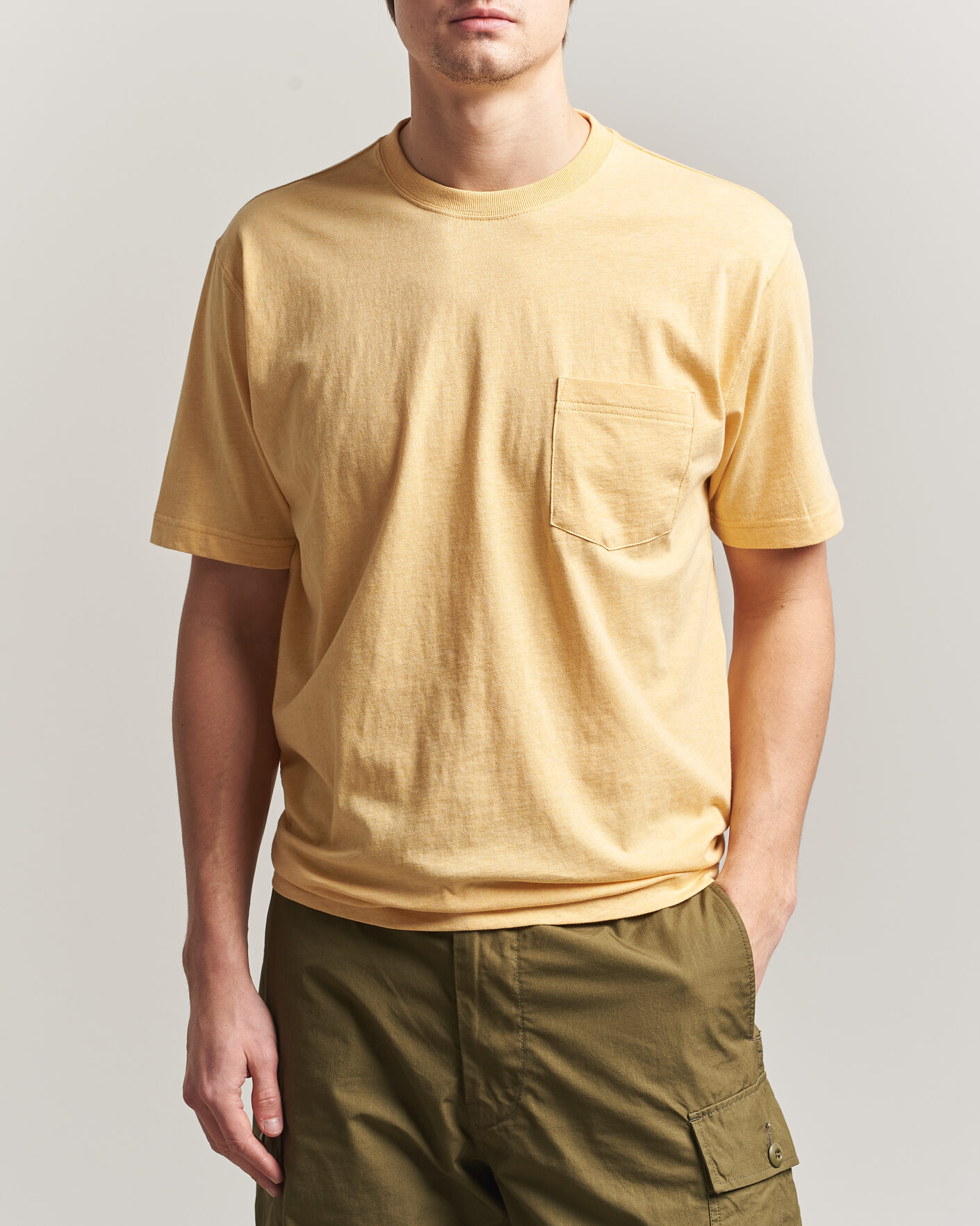 Uomini | T-shirt | BEAMS PLUS | Pocket Tee Yellow