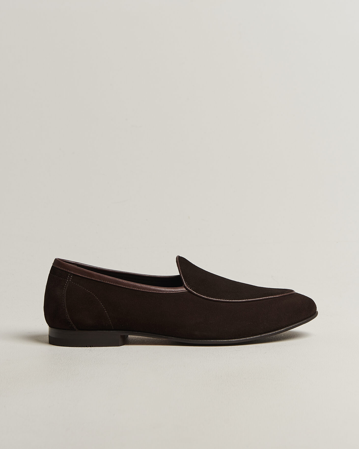 Uomini | Mocassini | Loake 1880 | Belgrave Suede Belgian Loafer Dark Brown