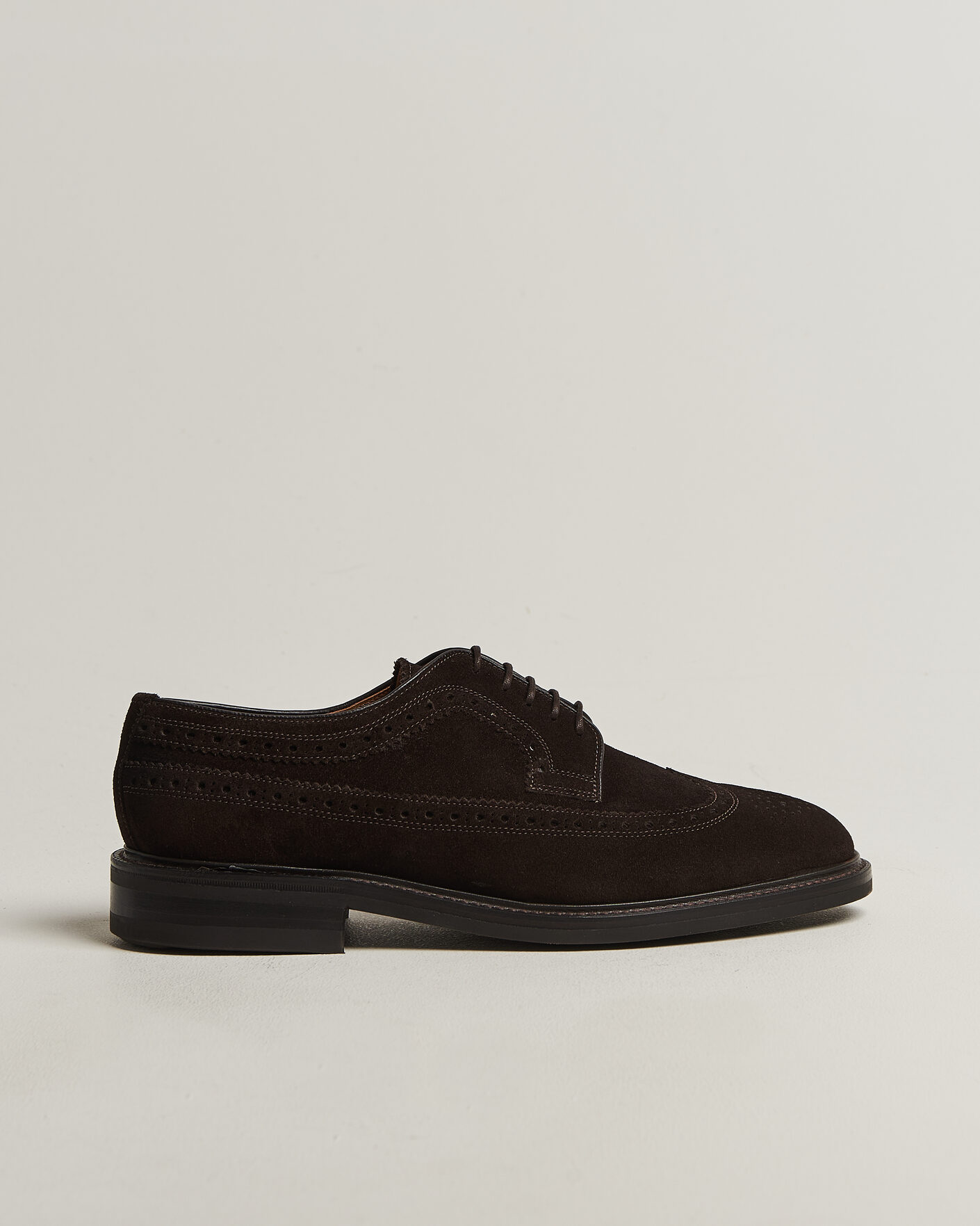 Uomini | Scarpe derby | Loake Shoemakers | Sovereign Longwing Suede Derby Dark Brown