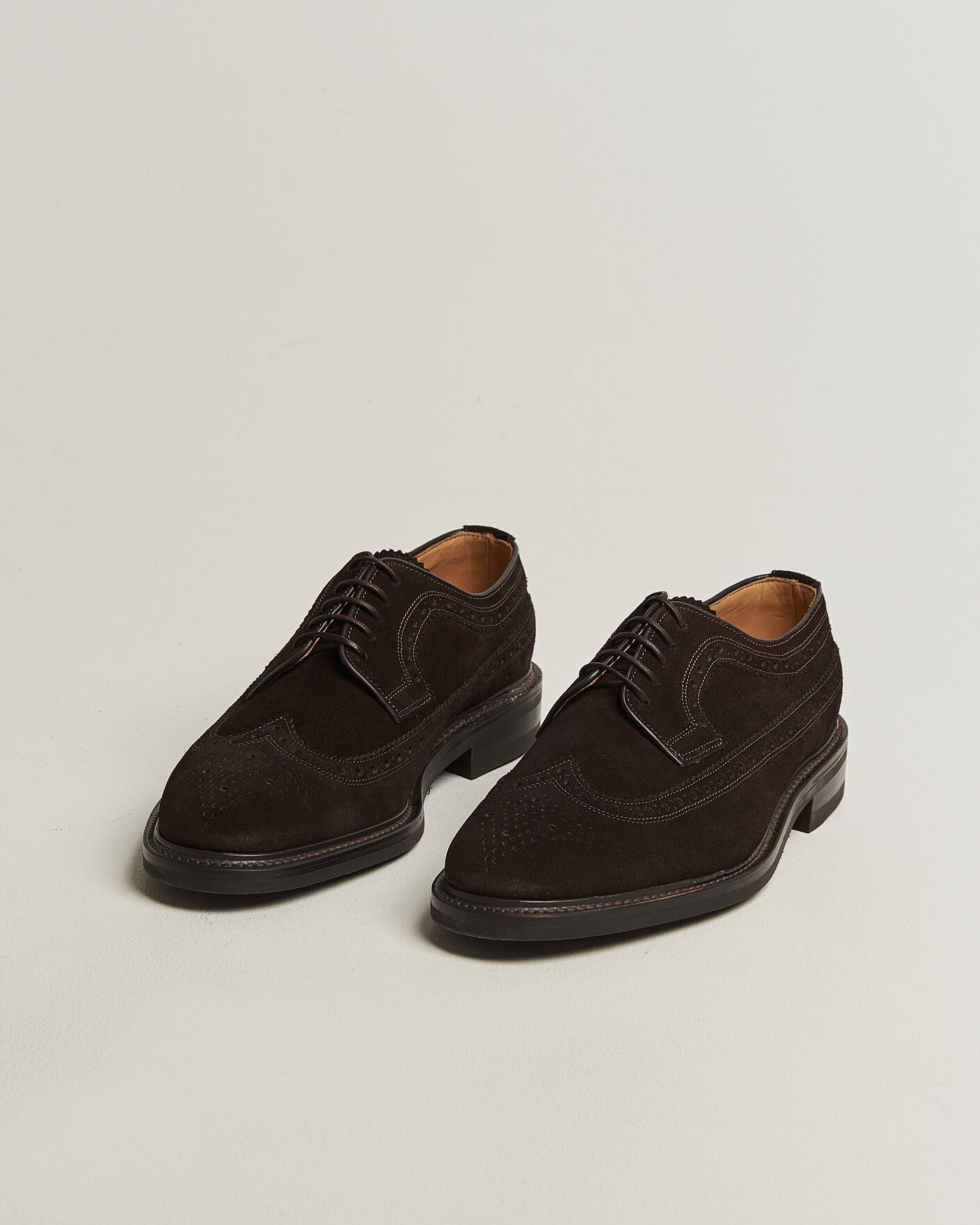 Uomini | Scarpe derby | Loake Shoemakers | Sovereign Longwing Suede Derby Dark Brown