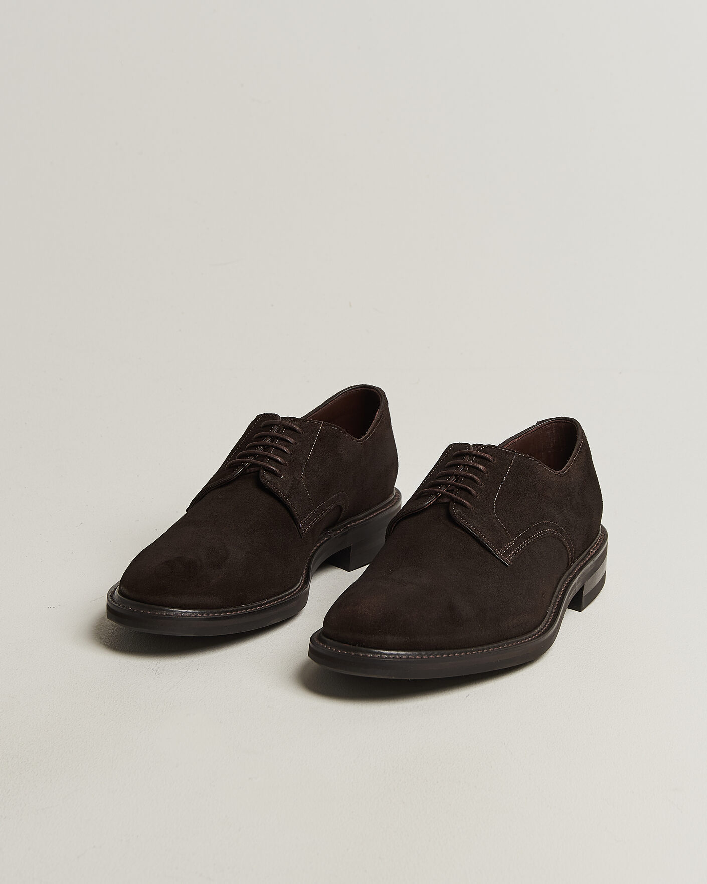 Uomini | Scarpe derby | Loake 1880 | Barbican Suede Derby Dark Brown