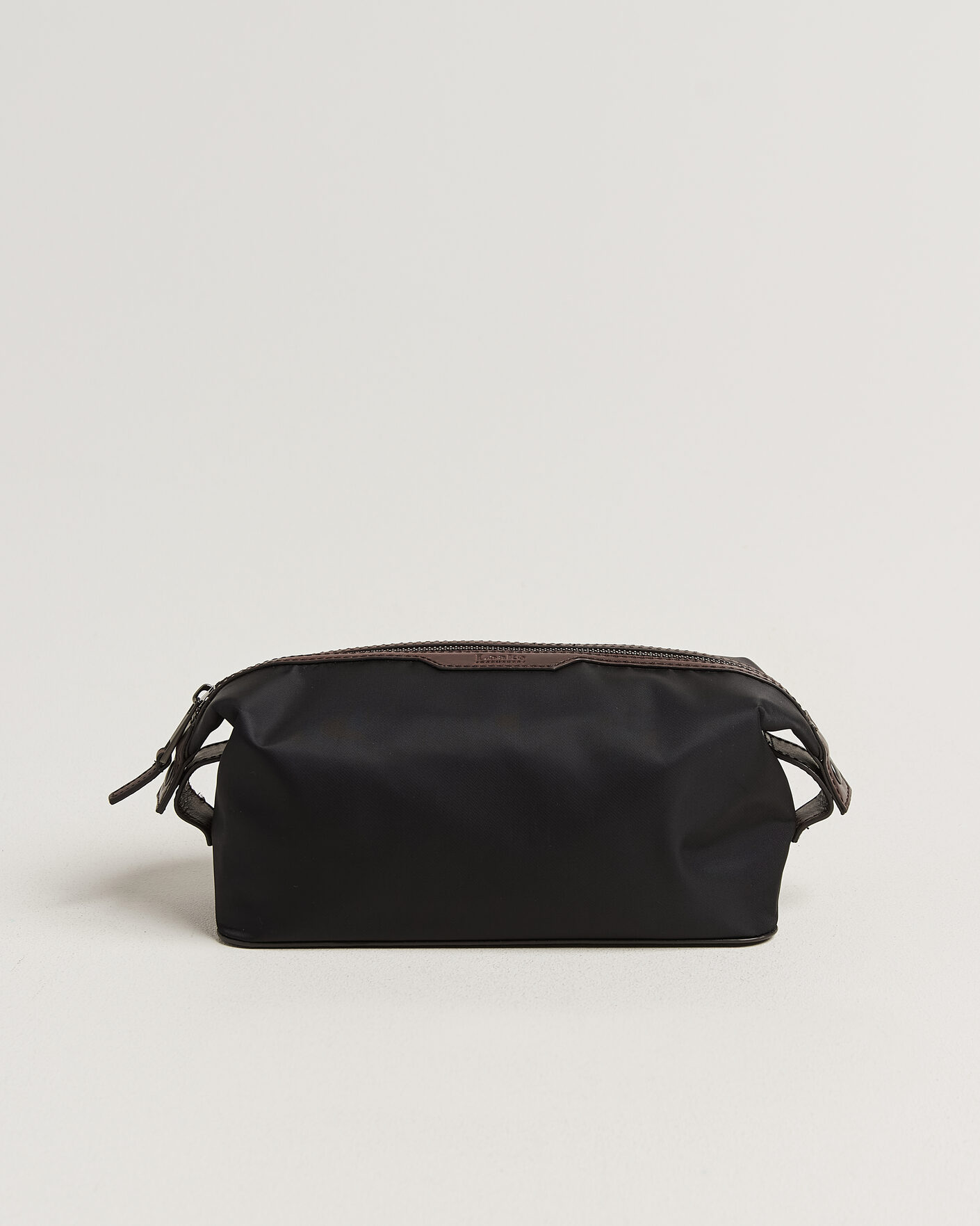 Uomini | Borse | Loake Shoemakers | Welland Nylon/Leather Washbag Black