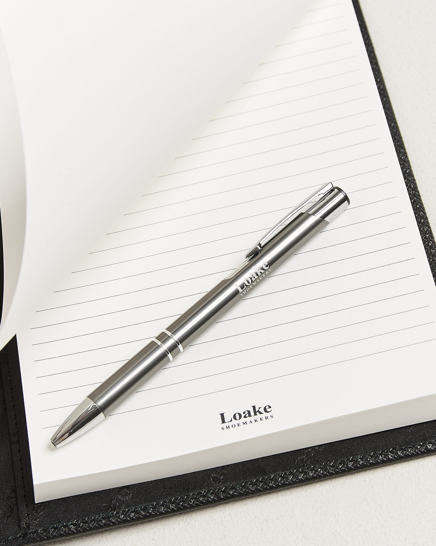 Uomini | Quaderni | Loake Shoemakers | Savoy Grain Leather Notebook Black